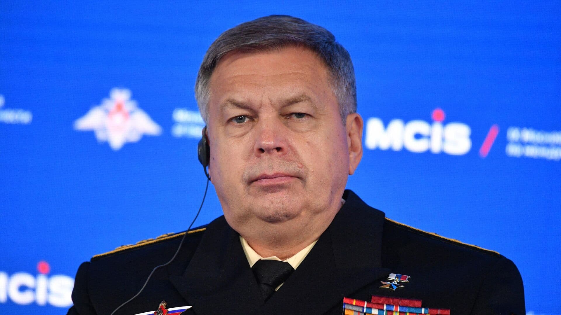 Киев позволяет себе хамить в адрес Вашингтона, заявил Костюков