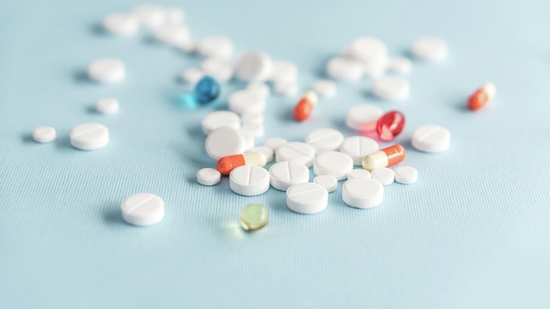 Мишустин рассказал о росте выпуска отечественных медпрепаратов