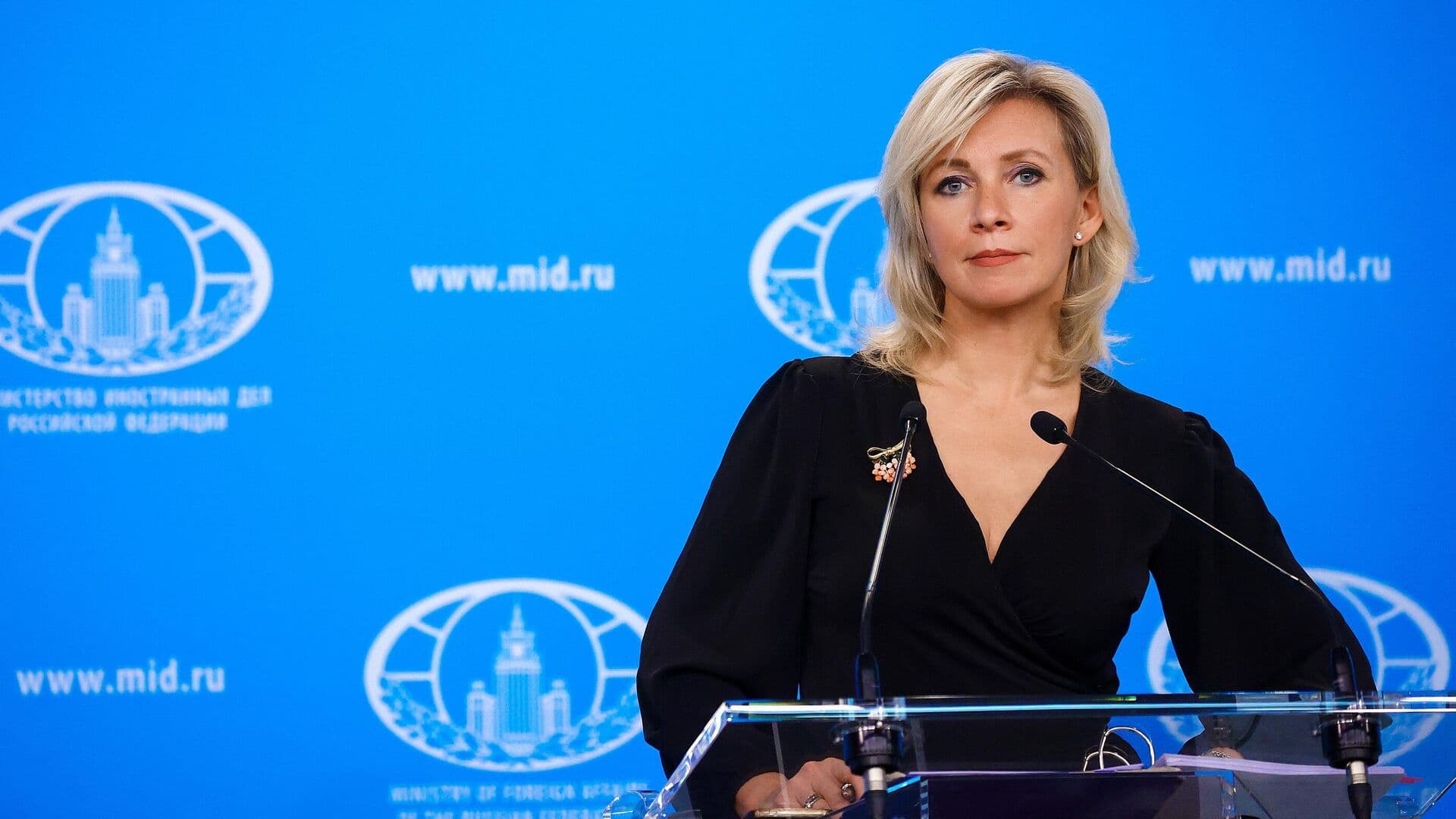 Захарова описала позицию фон дер Ляйен по газу из России словами Цветаевой