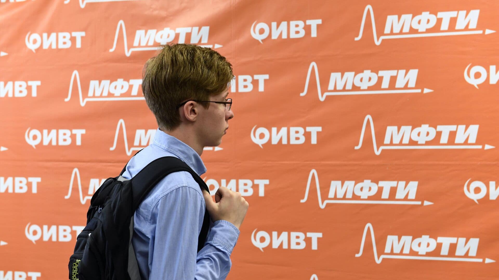 Опрос показал готовность помогать детям при поступлении в иногородний вуз