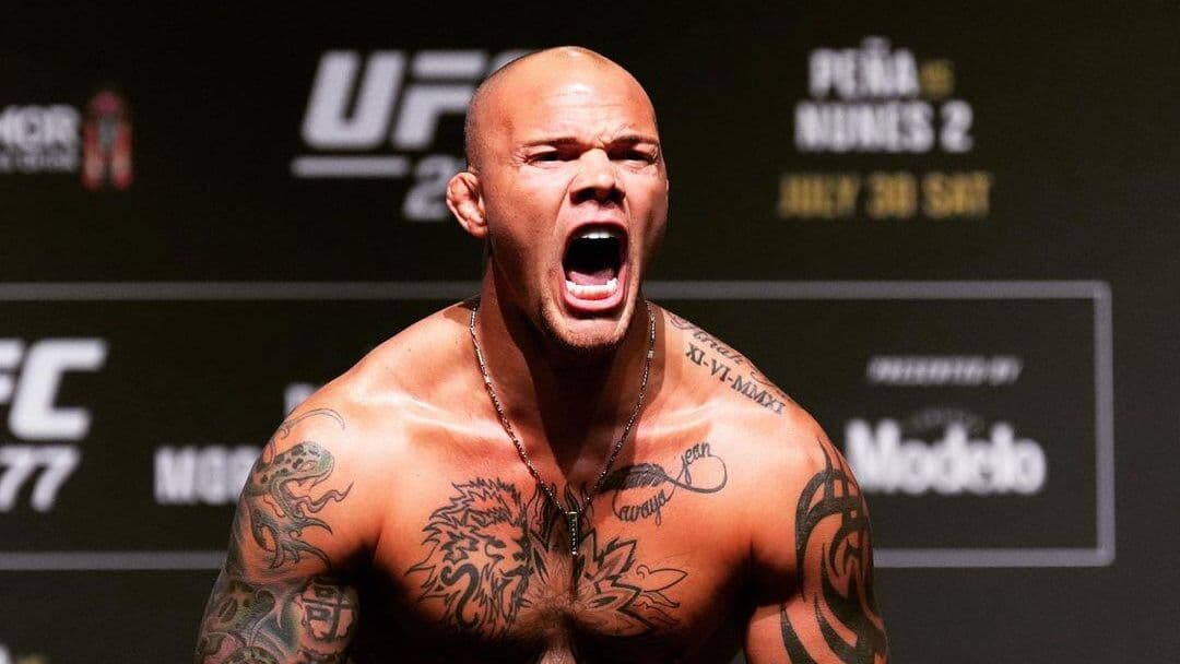 Экс-бойца UFC Смита арестовали по обвинению в домашнем насилии, пишут СМИ