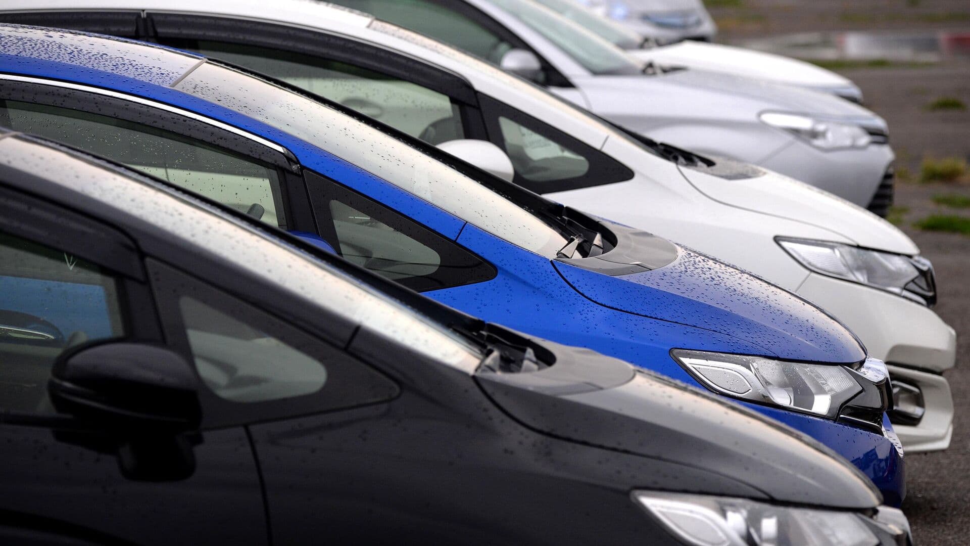 В России проанализируют риски эксплуатации праворульных автомобилей
