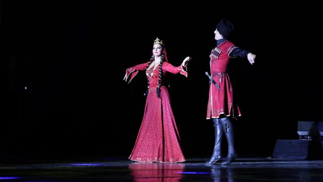 Лезгинку с удовольствием смотрят по всей России, заявил Путин