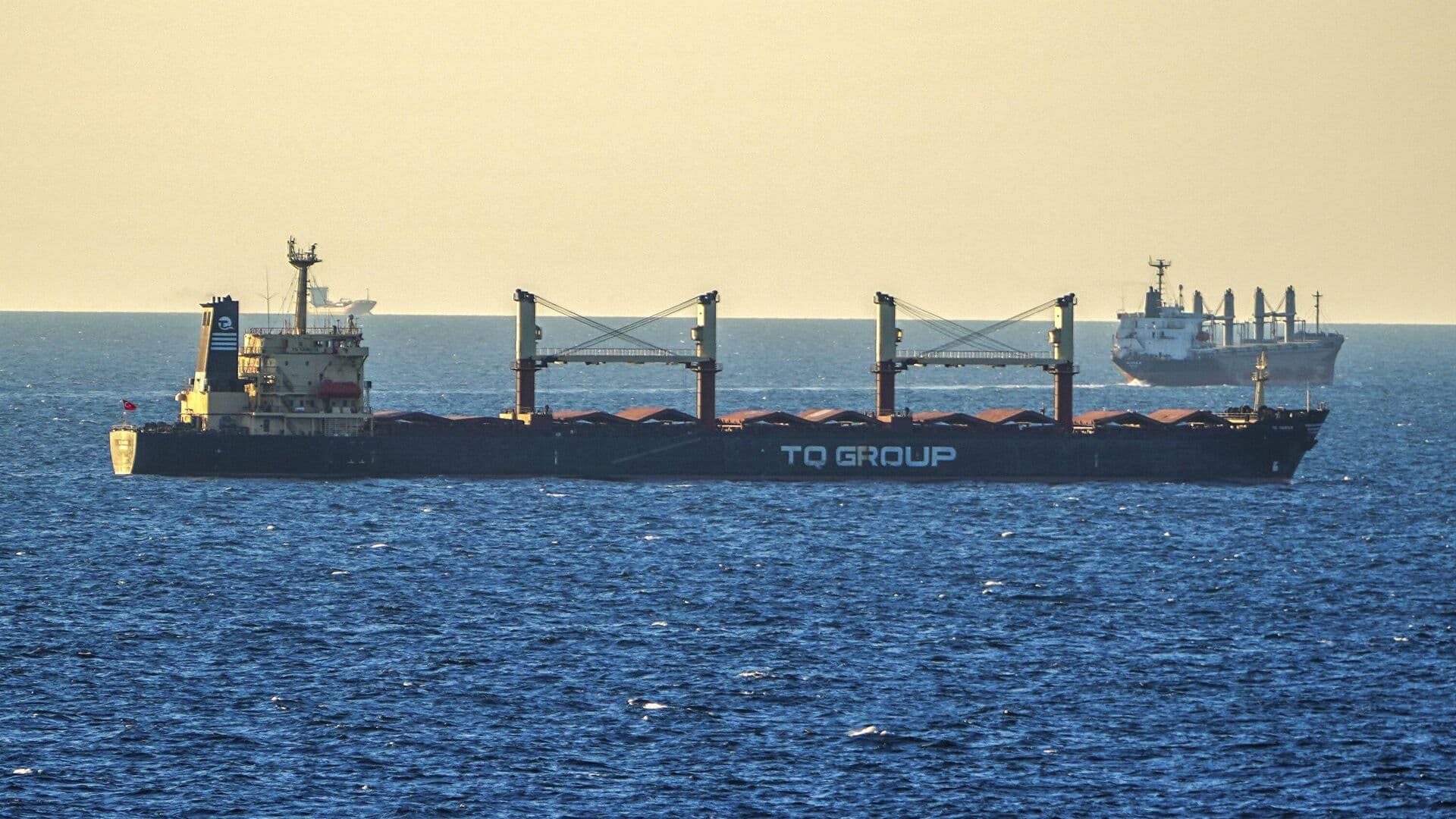 Россия призвала принять меры для безопасности энергопоставок в Черном море