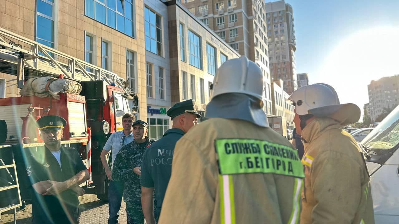 В Белгороде после атаки БПЛА ВСУ вспыхнули пожары в нескольких квартирах