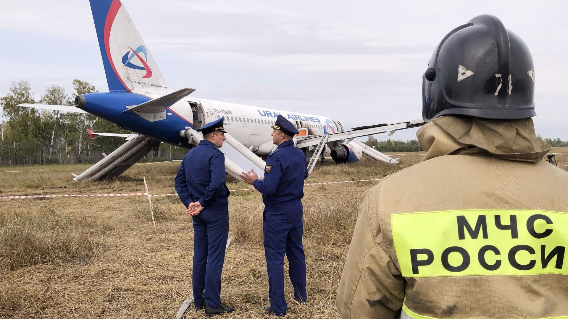 Дело пилота Белова, посадившего самолет в поле, вновь вернули в прокуратуру