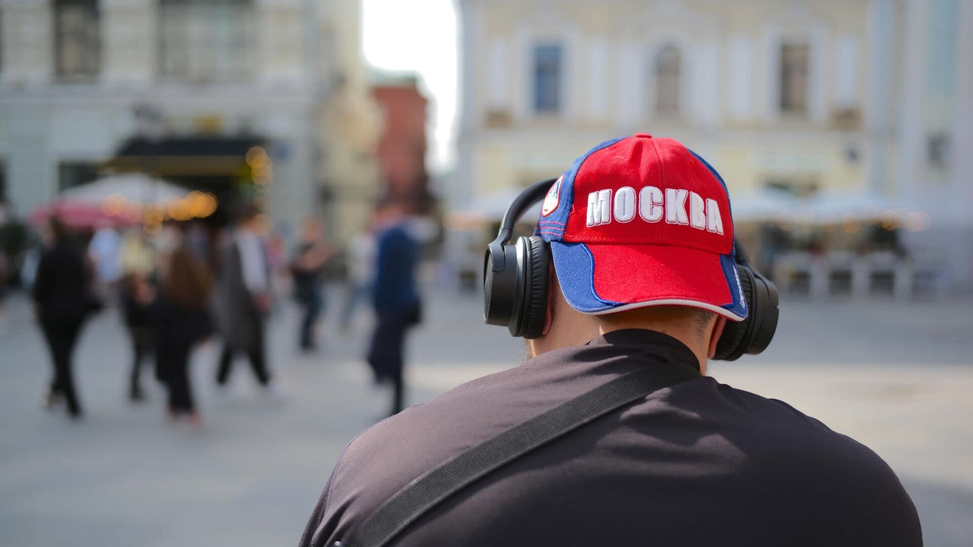 Россияне стали чаще слушать шансон, показало исследование