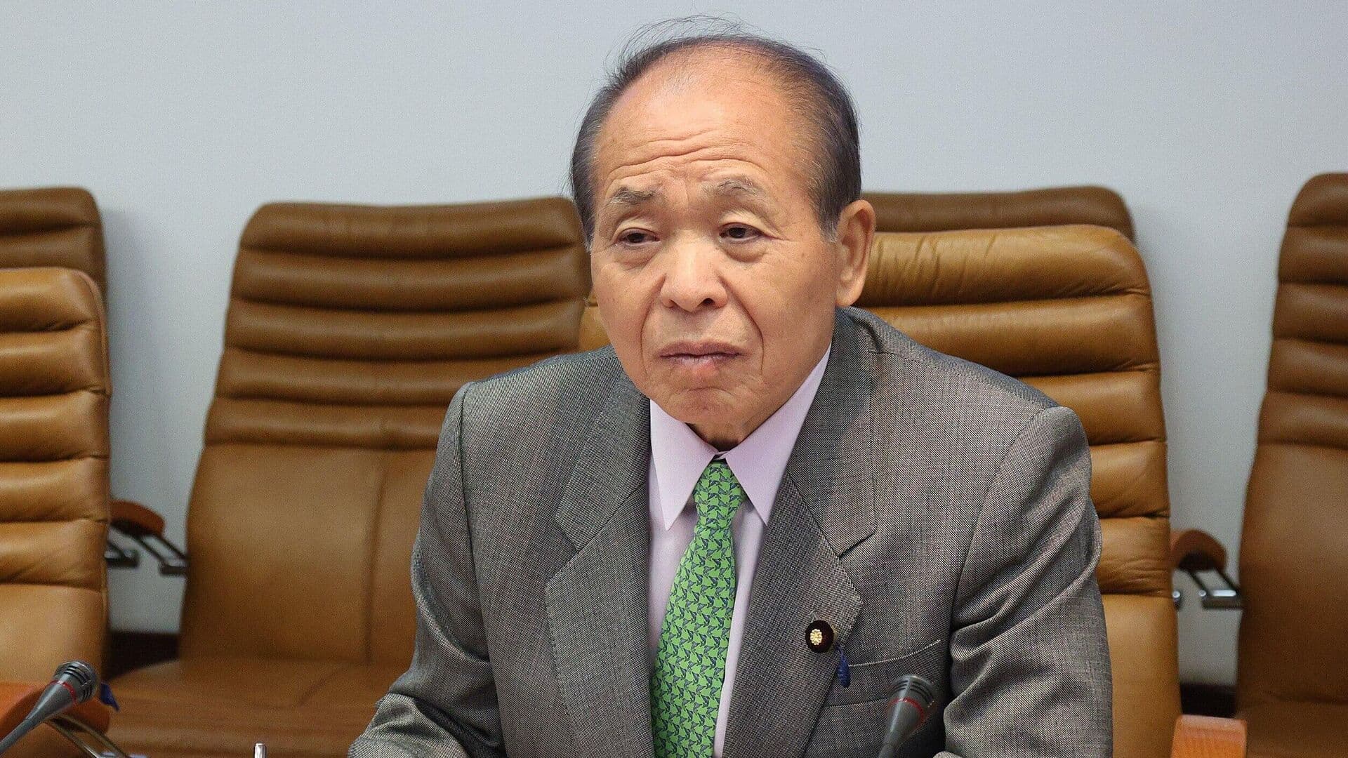 Японский политик призвал снять санкции с России