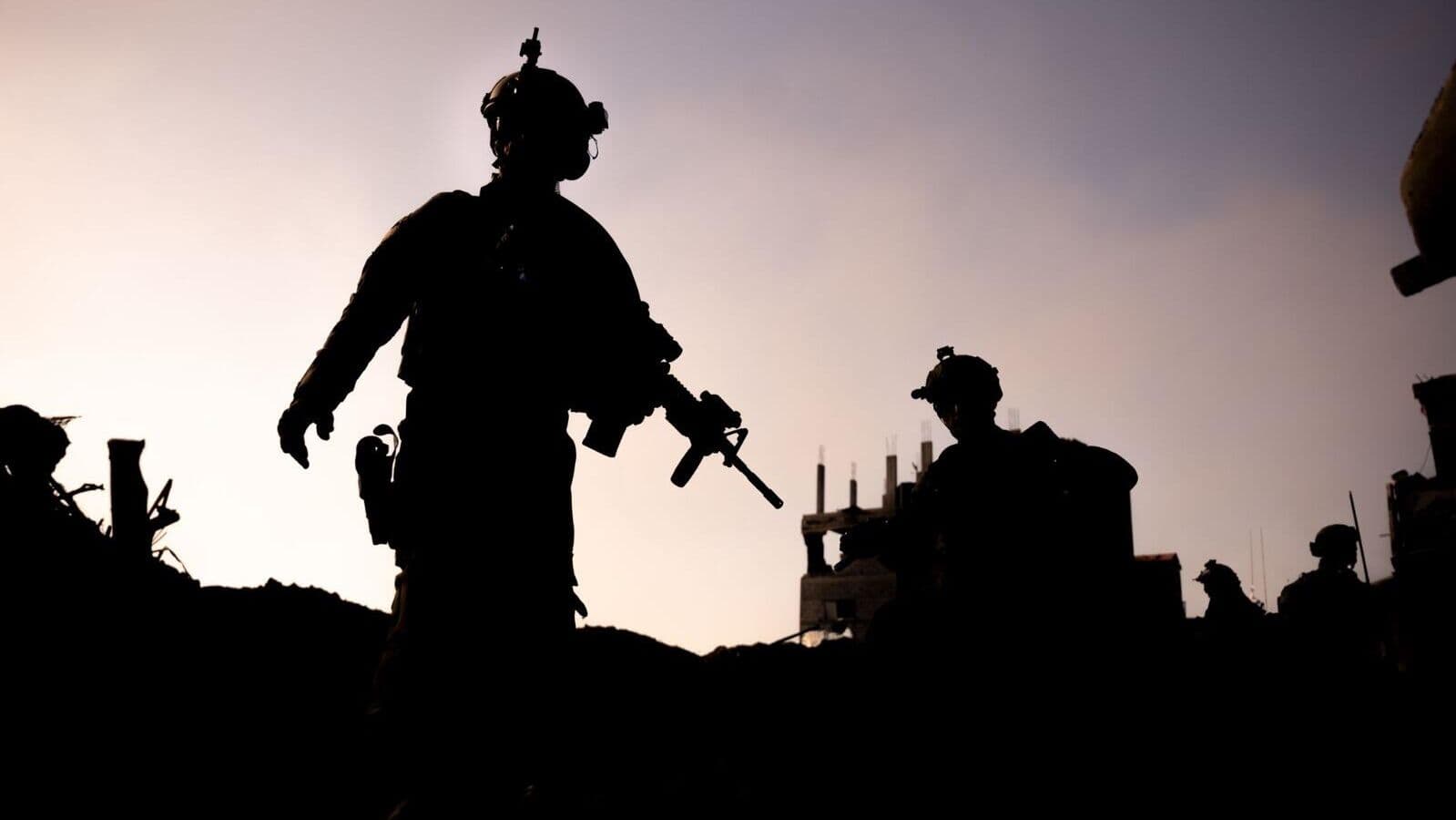 Израиль закрыл воздушное пространство