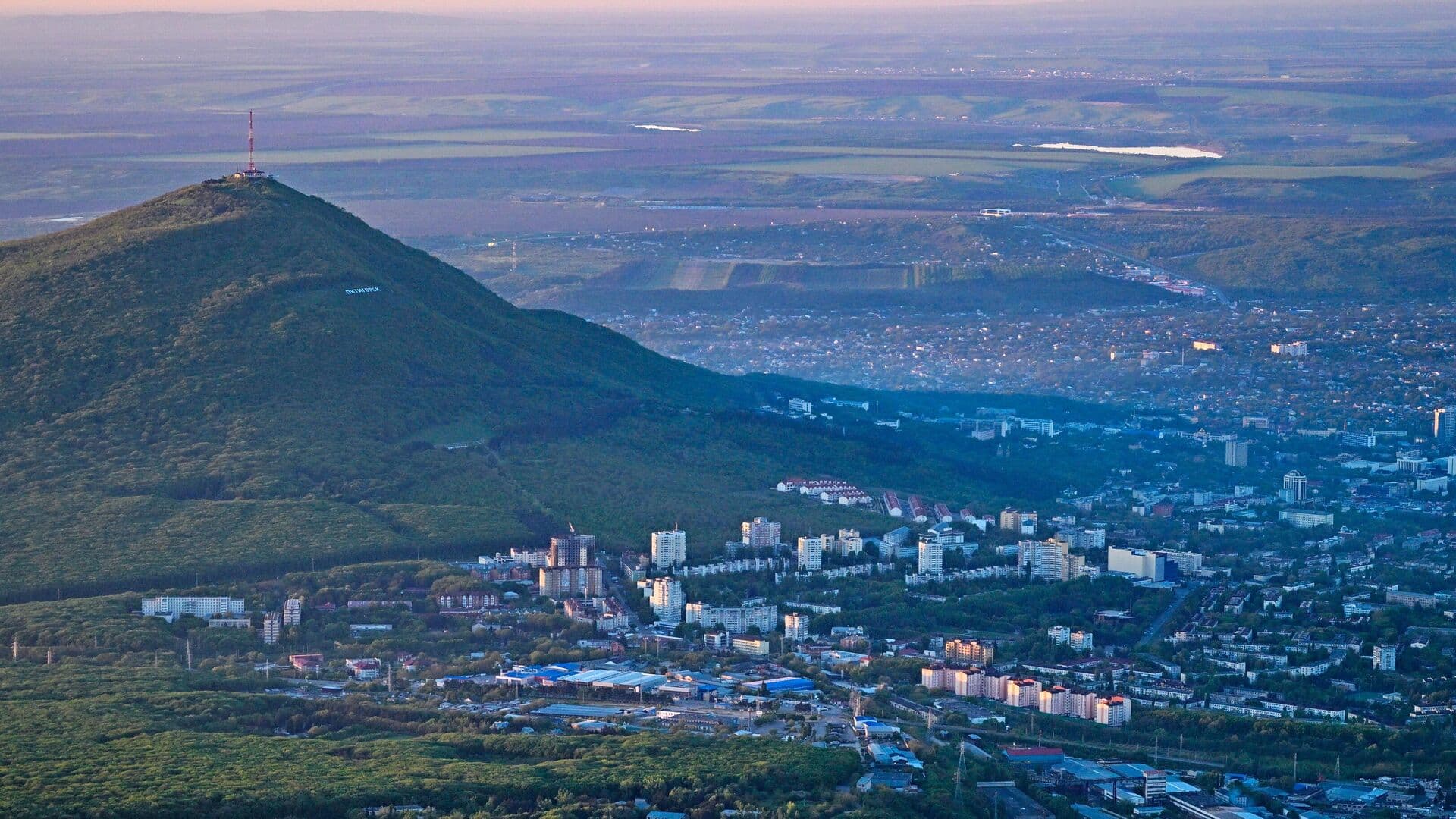 Путин постановил организовать празднование 250-летия Пятигорска