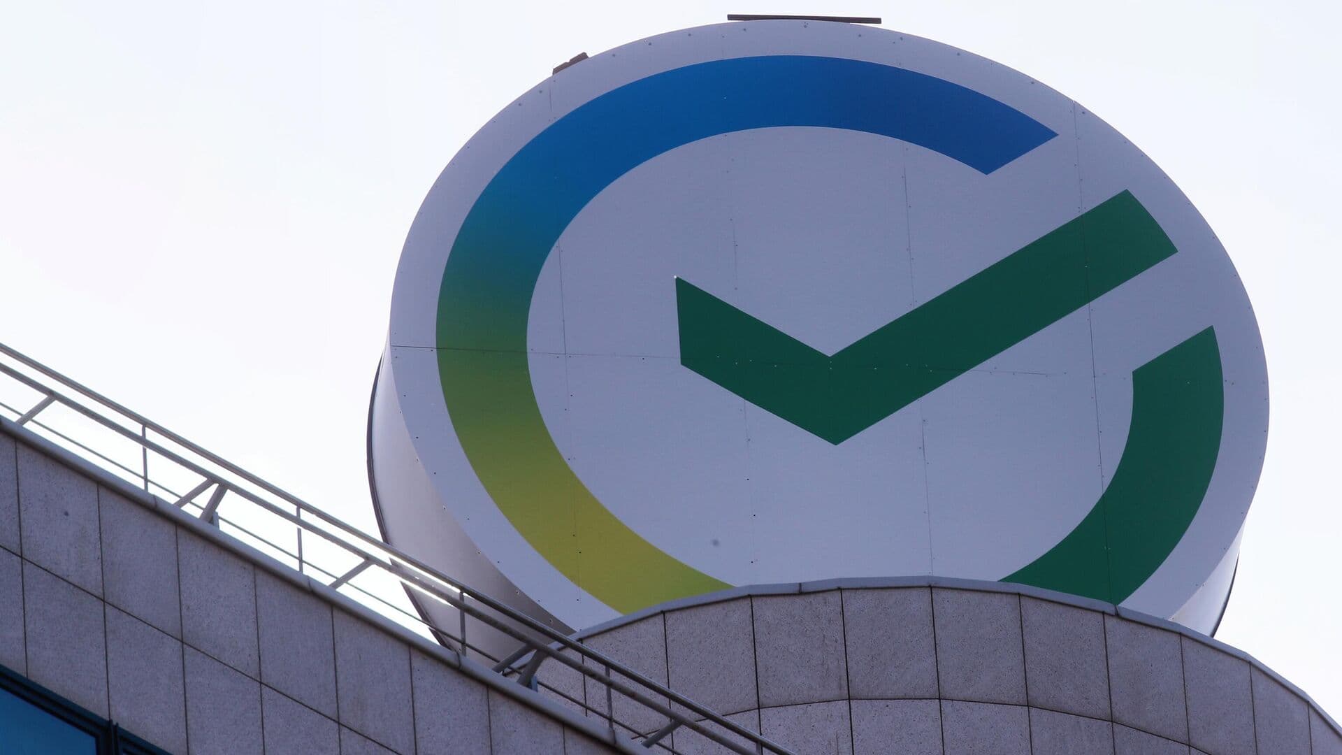 Сбербанк ожидает ключевую ставку к концу года в диапазоне 12-13 процентов