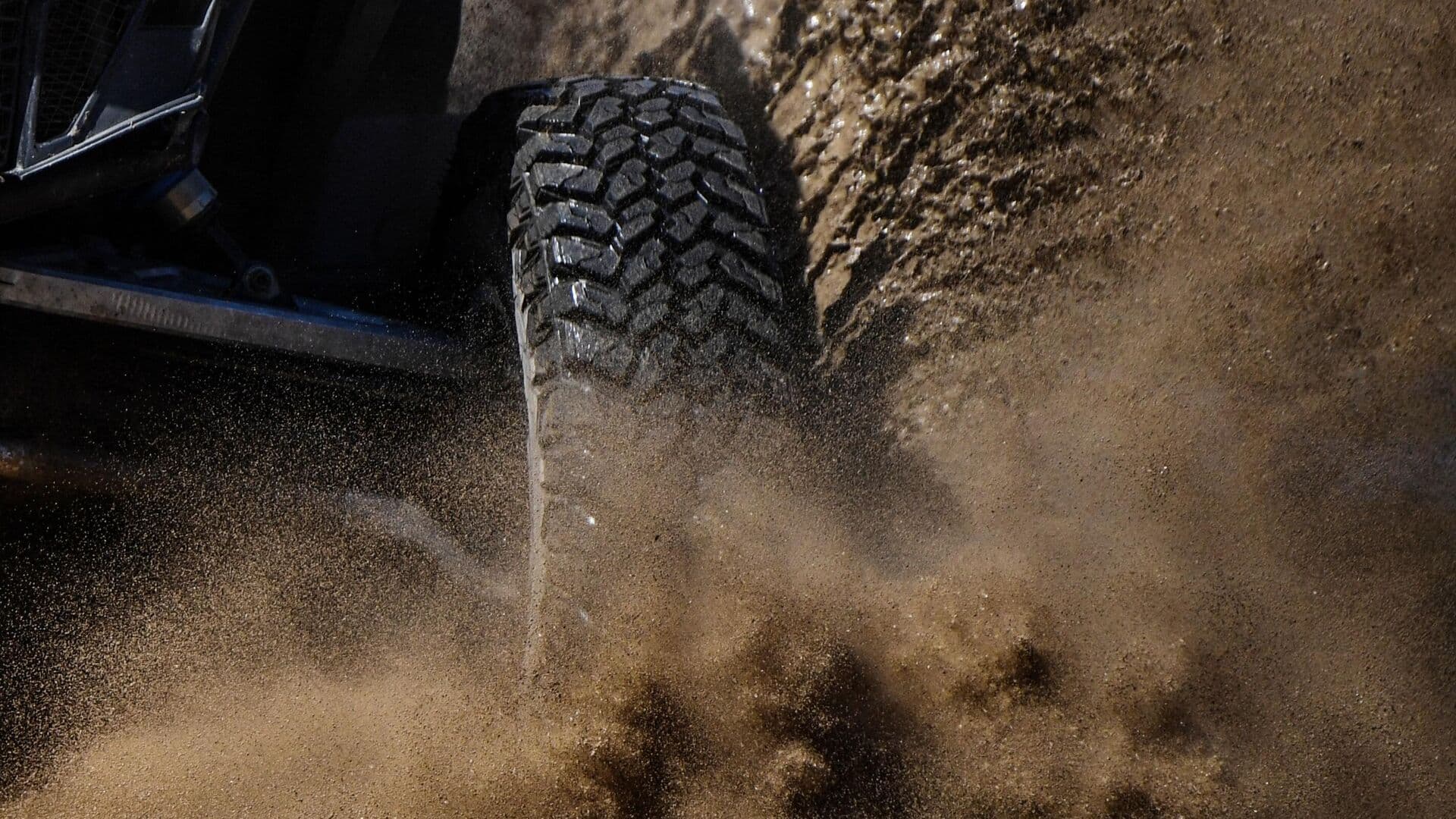 В Аргентине гоночный автомобиль слетел с трассы и влетел в зрителей