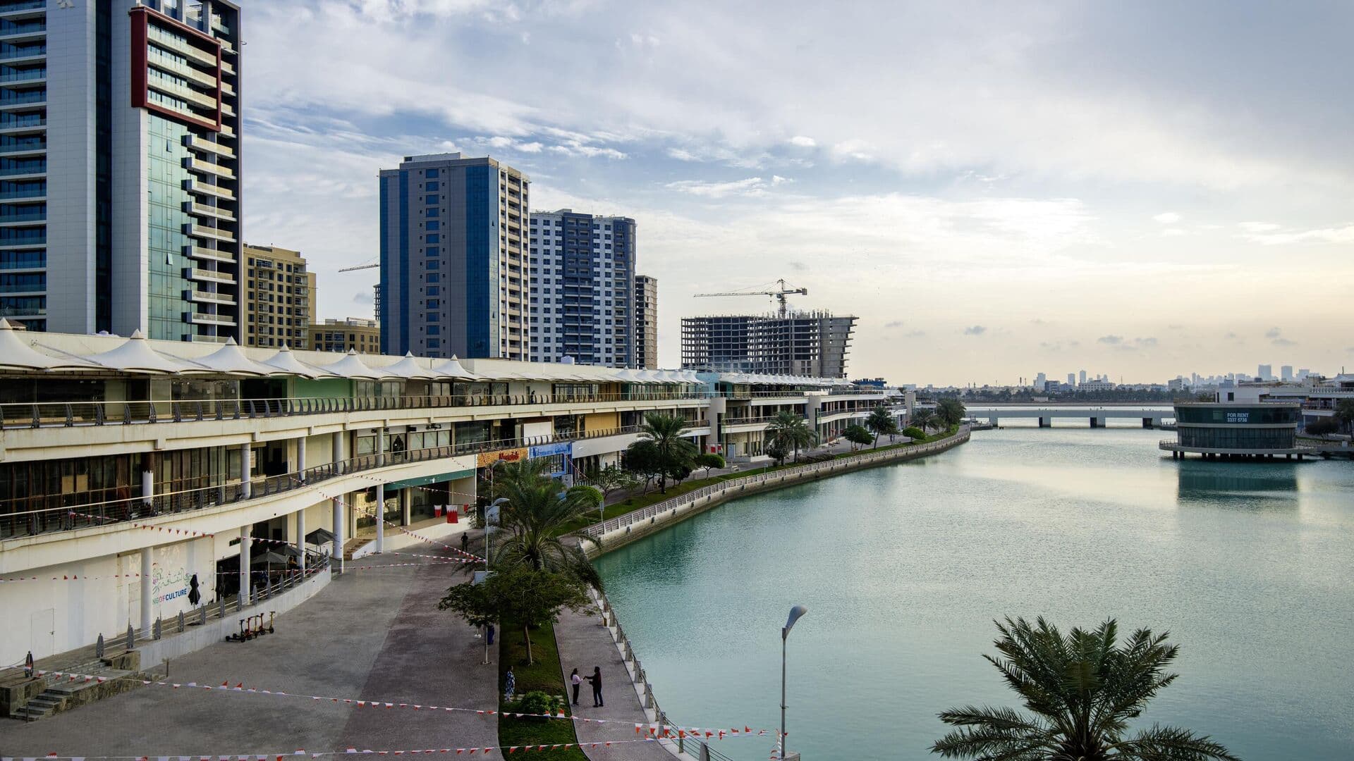 В Бахрейне задержали пять человек по обвинению в передаче данных Ирану