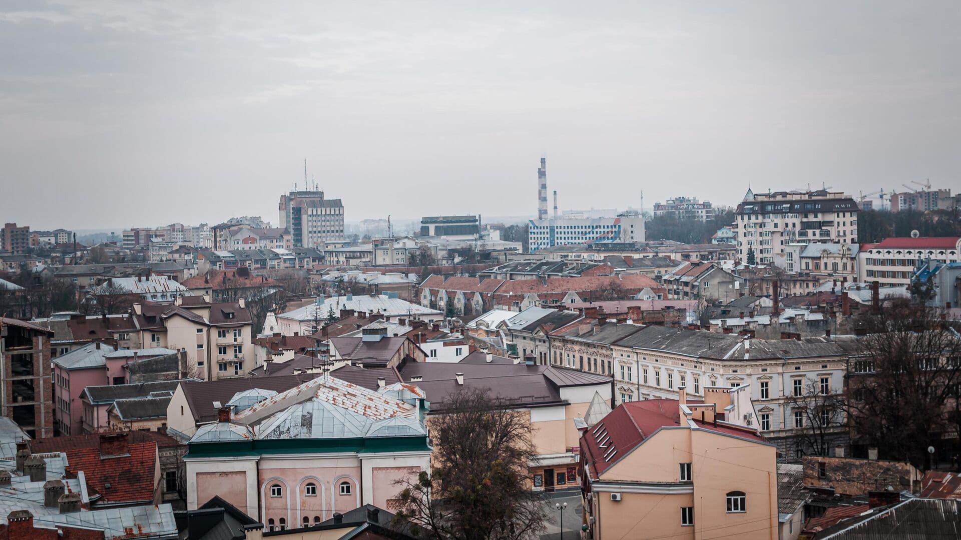СМИ сообщили о взрывах в Ивано-Франковске на западе Украины