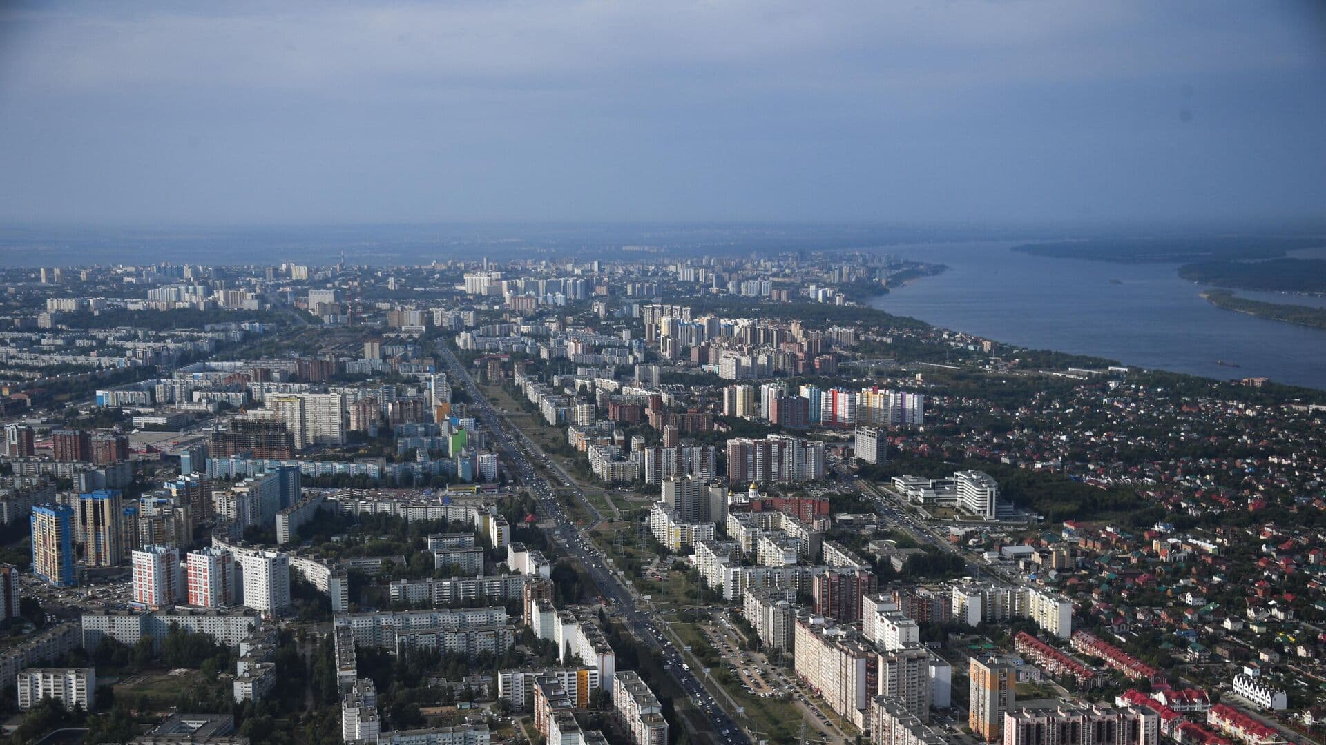 В Самаре приостановили движение общественного транспорта
