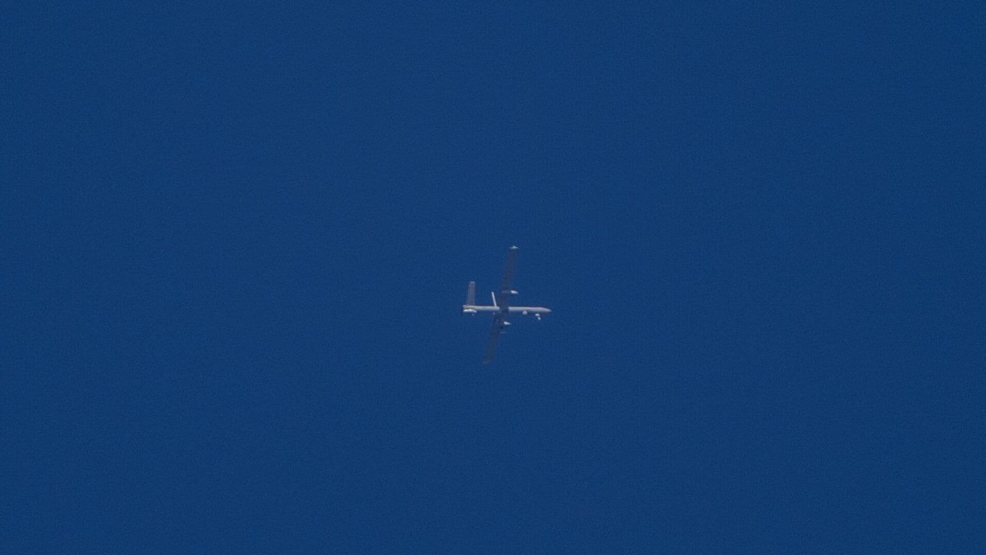 Армия Израиля сообщила об ударах по системам запуска ракет и ПВО Ирана