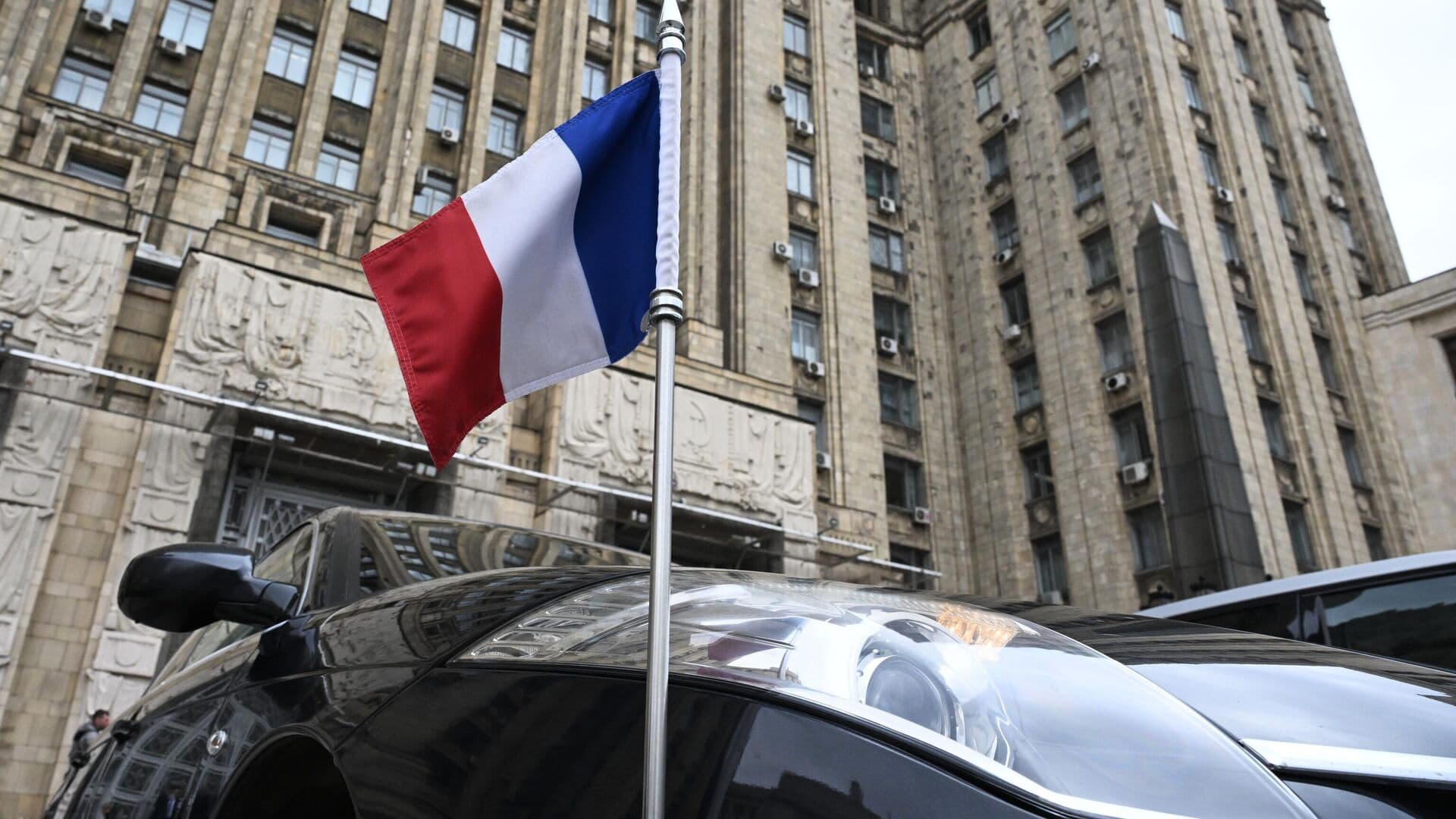 Глава МИД Франции хочет, чтобы G7 продолжила курс на сближение с БРИКС