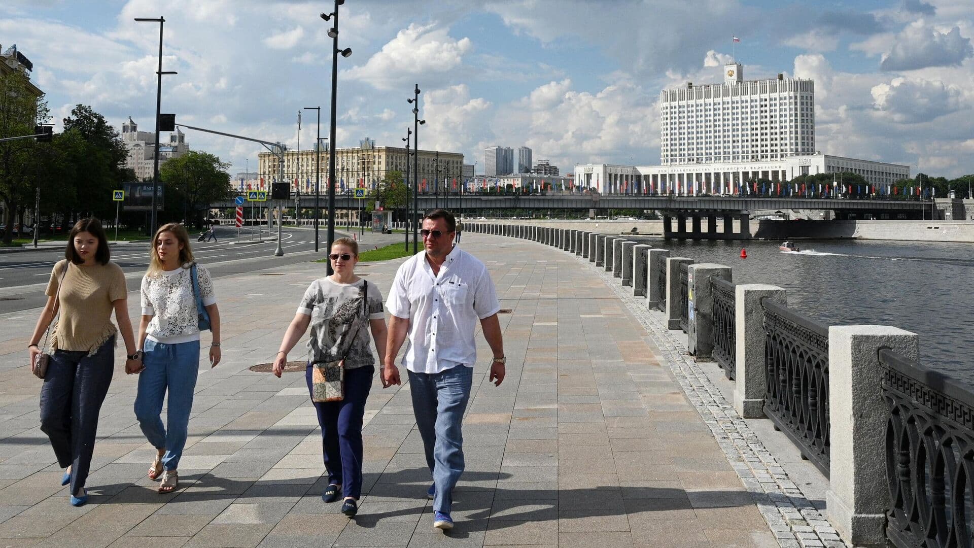Мурашко назвал лучшее время для прогулки по городу
