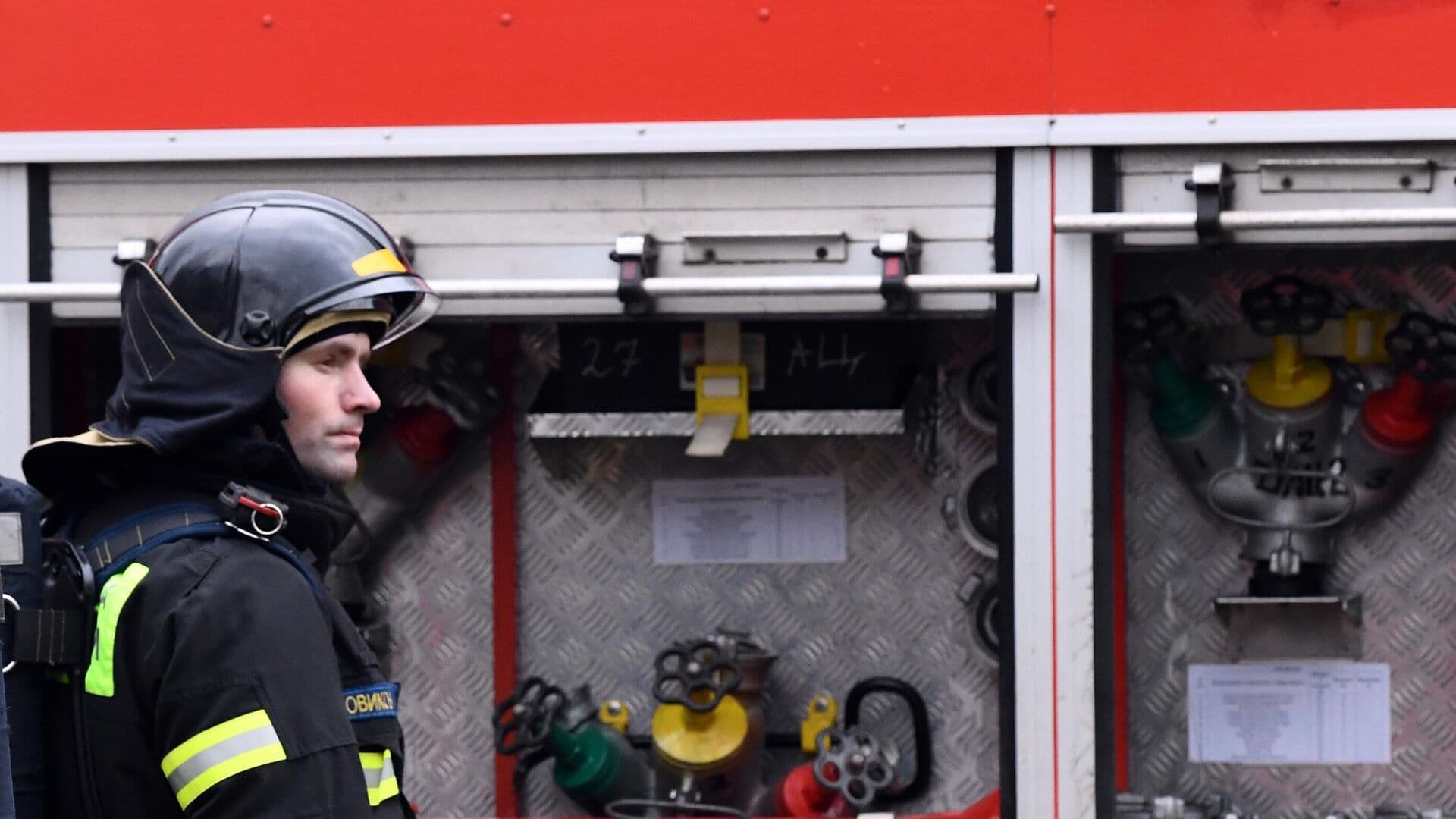 В Пензе семь человек спасли при пожаре в общежитии