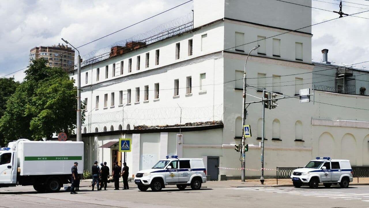 Обвиняемым в захвате заложников в СИЗО в Ростове-на-Дону вынесли приговоры