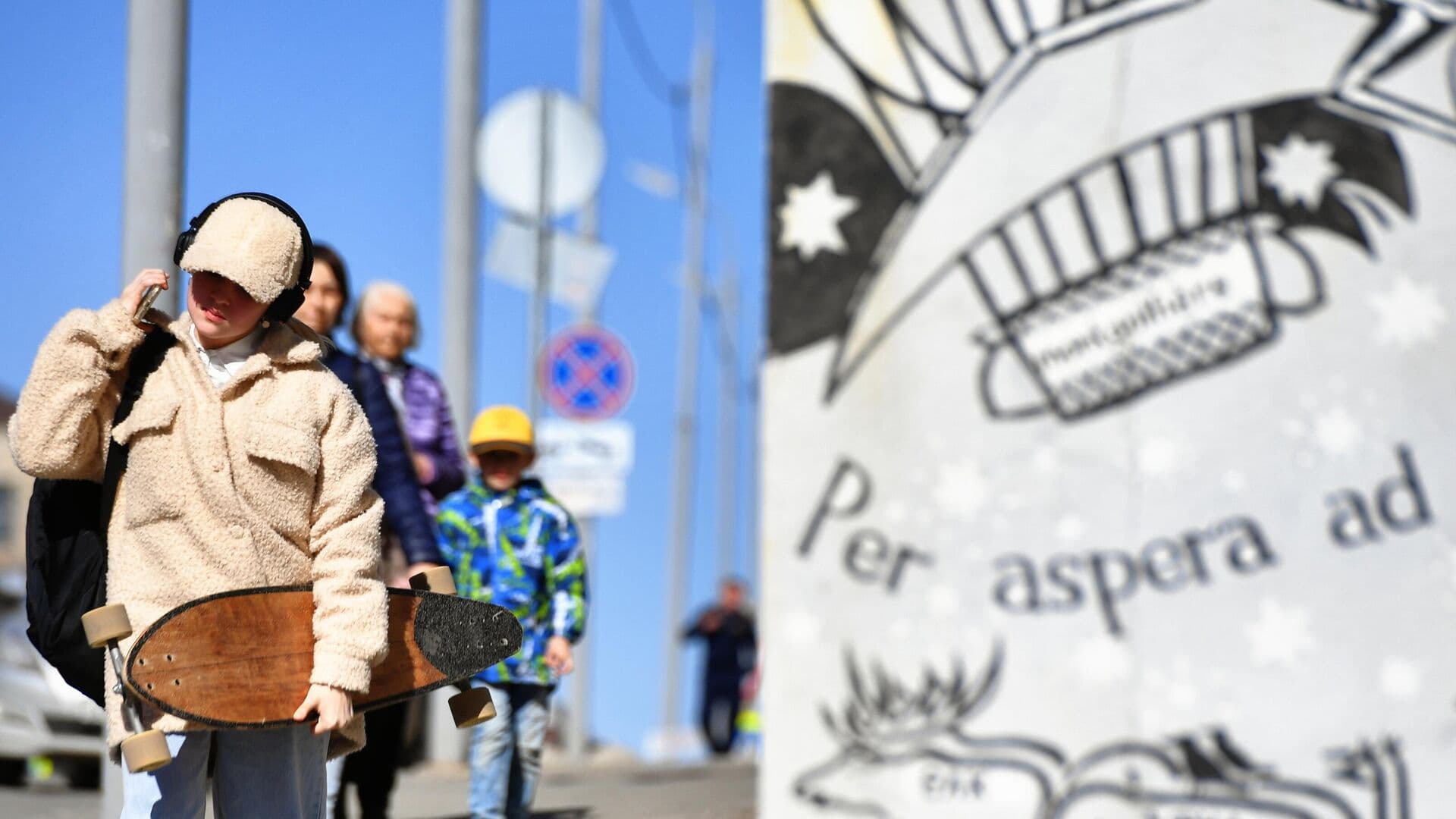 Родителям объяснили, как понять вовлеченность ребенка в мошенническую схему