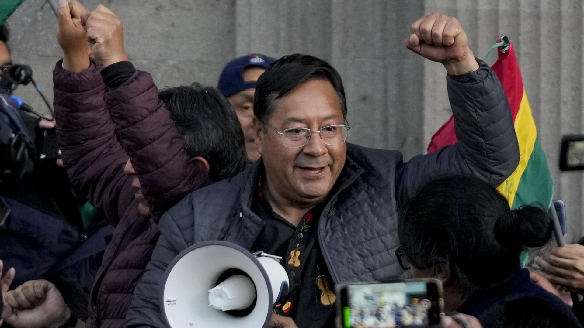 Экс-президент Боливии Арсе сообщил о психологических пытках в тюрьме