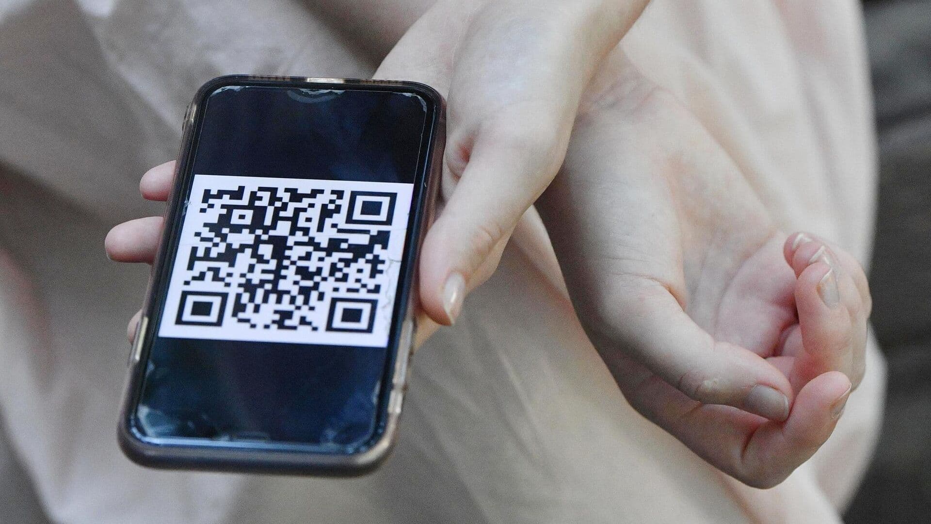 В России с 1 сентября появится универсальный QR-код для оплаты товаров