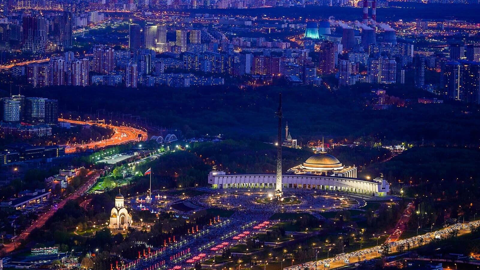 Международная акция "Огненные картины войны" прошла в Москве