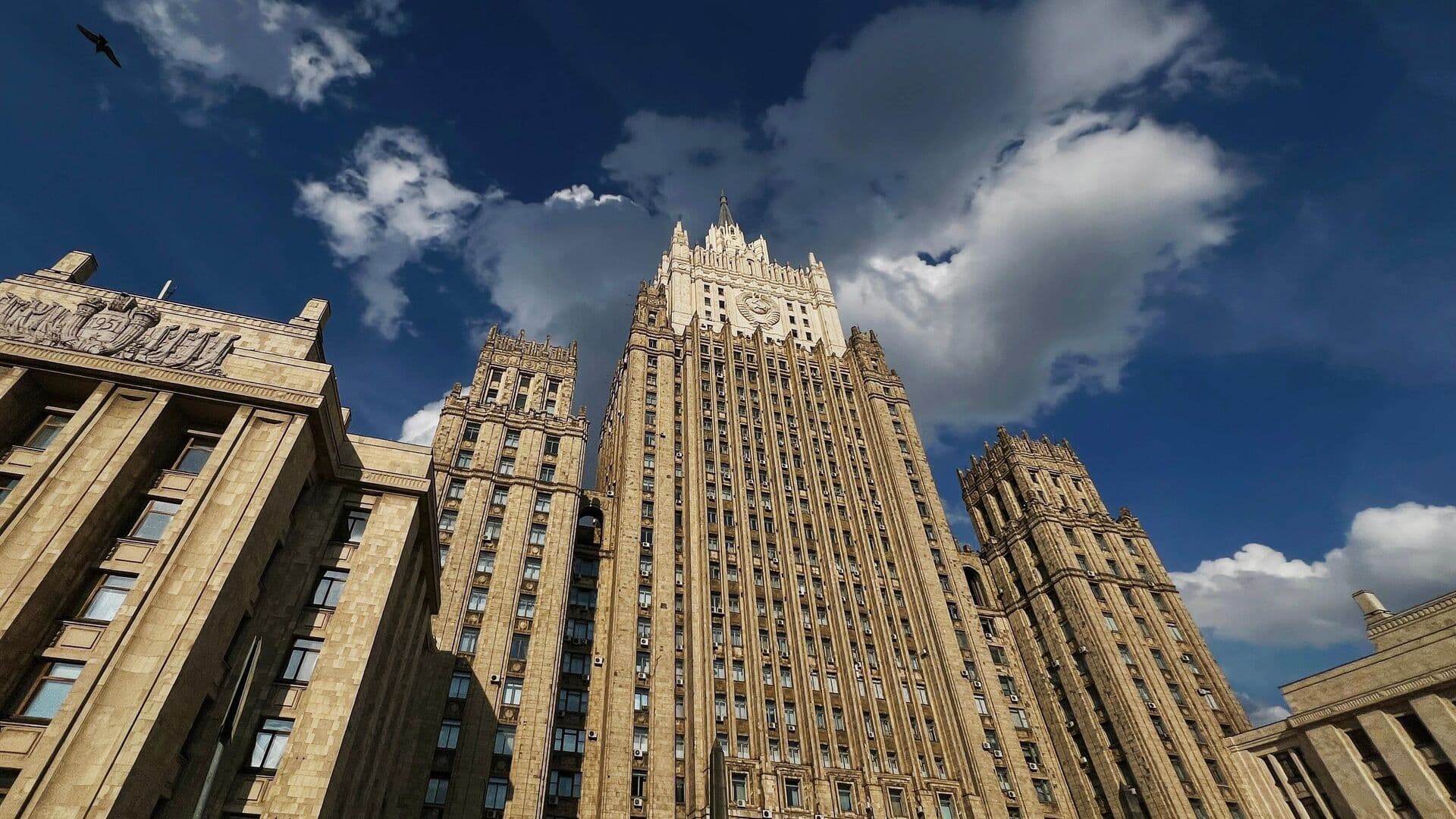 Израиль должен наказать виновных в ударе по журналистам, заявил МИД