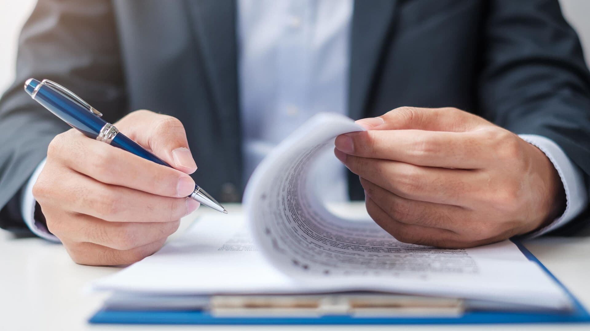 Эксперт рассказала, можно ли уволить сотрудника за мат на работе