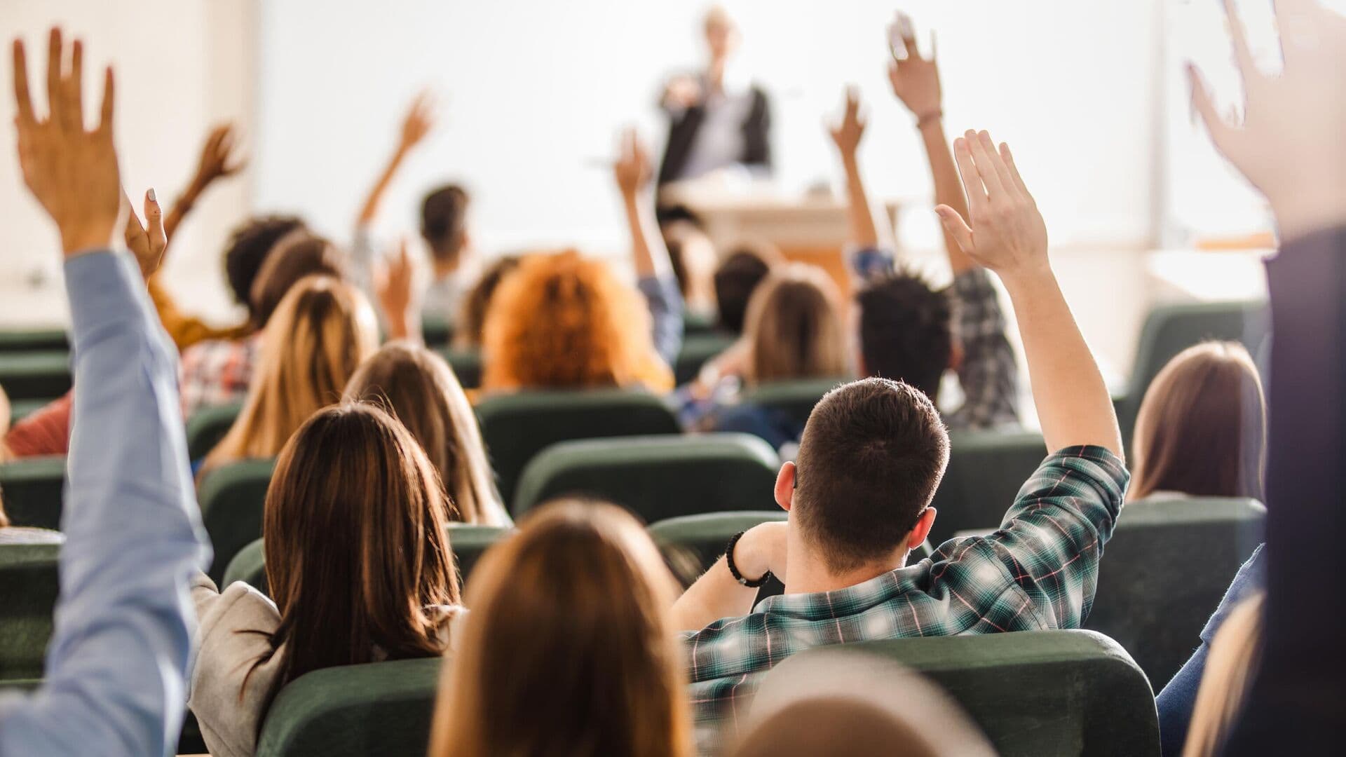 Ректор Политеха рассказал, как удержать талантливых иностранных студентов