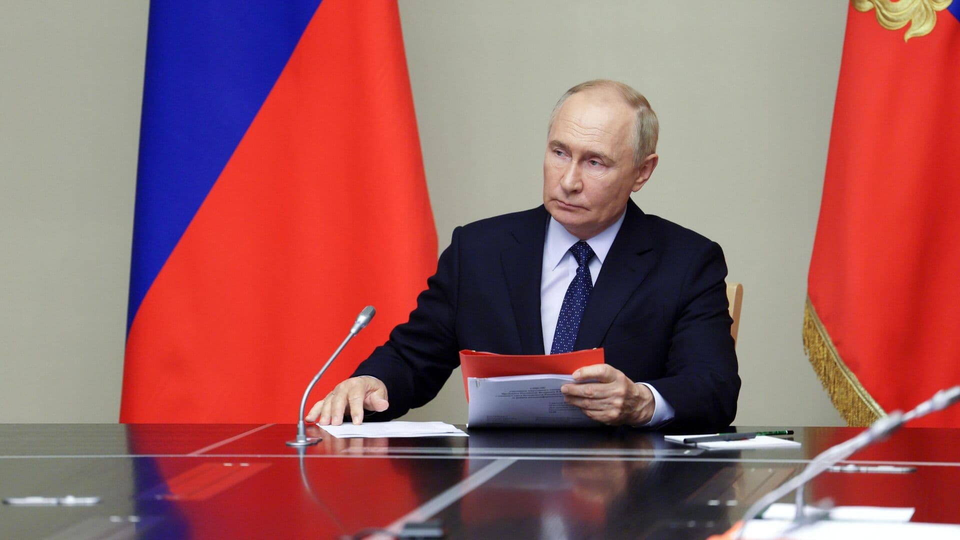 Путин дал поручения по защите территорий от затоплений