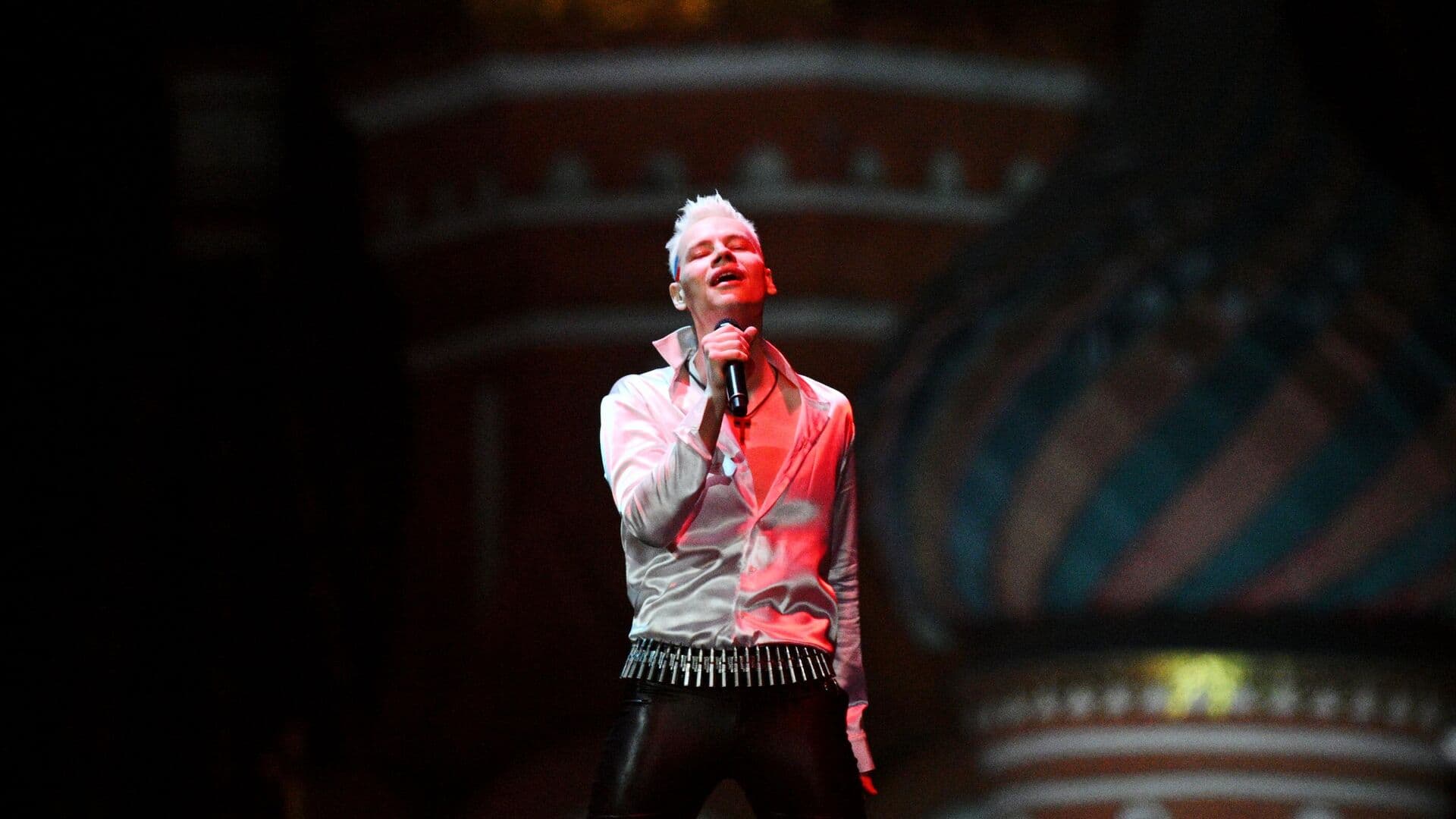 Shaman в День защитника Отечества поблагодарил участников СВО