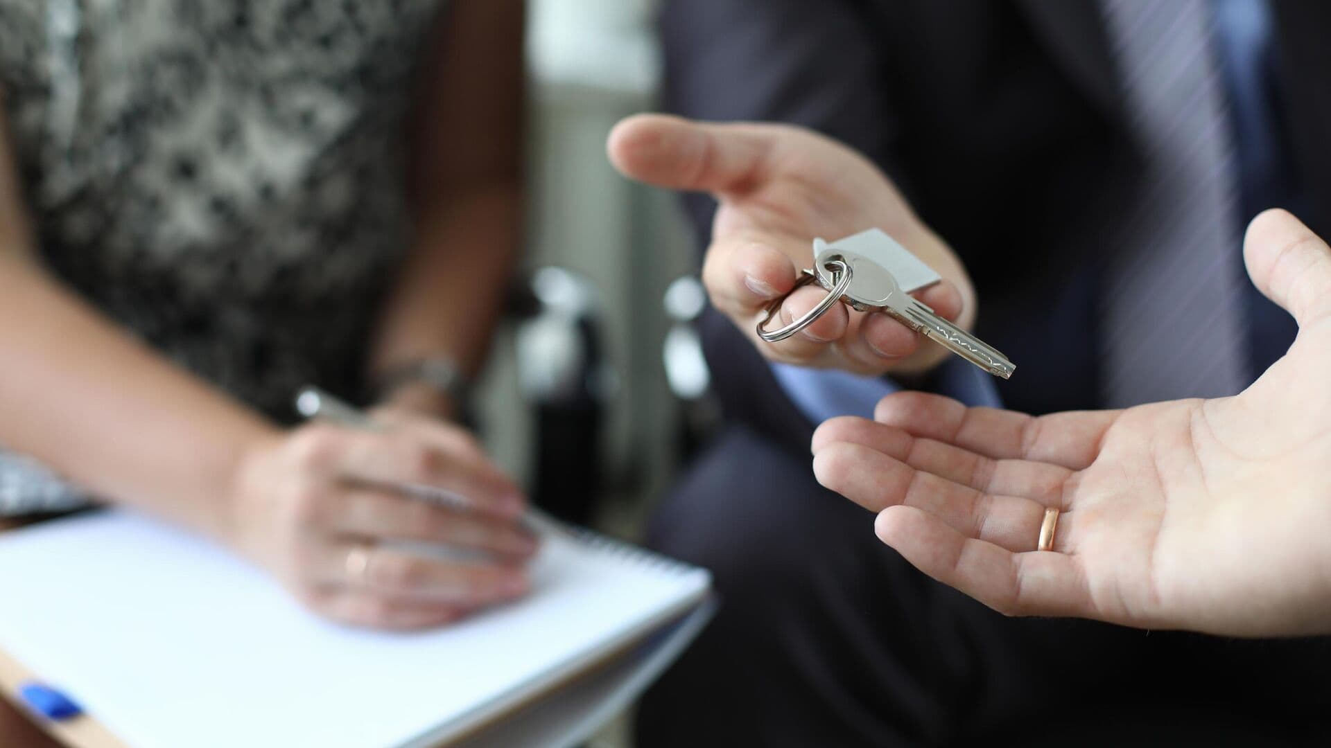 Юрист предупредил о рисках покупки подаренной квартиры