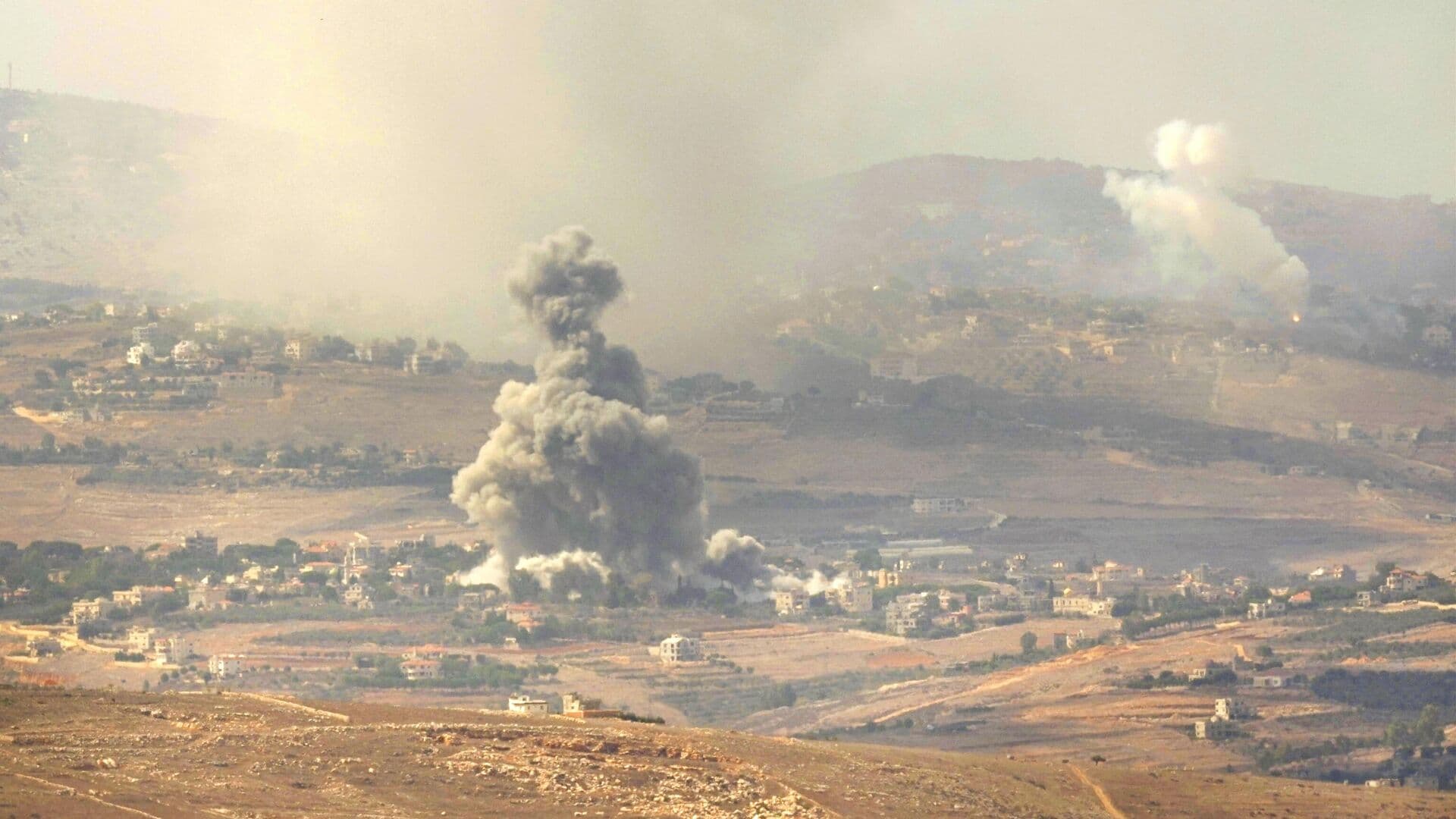 Израиль заявил о новой волне ударов по объектам "Хезболлы" в Ливане