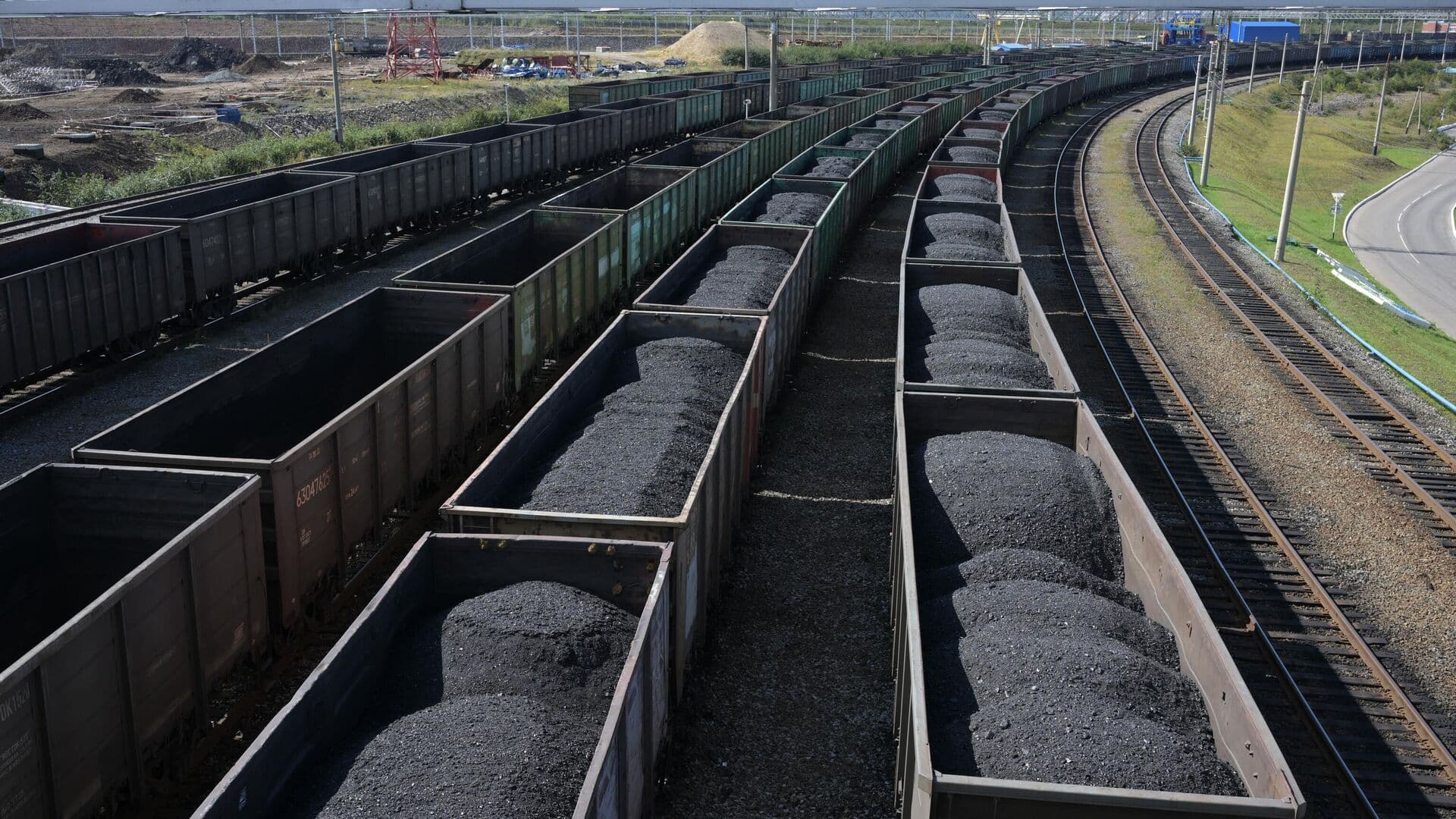Национальная транспортная компания в мае нарастила поставки угля на 2,5%