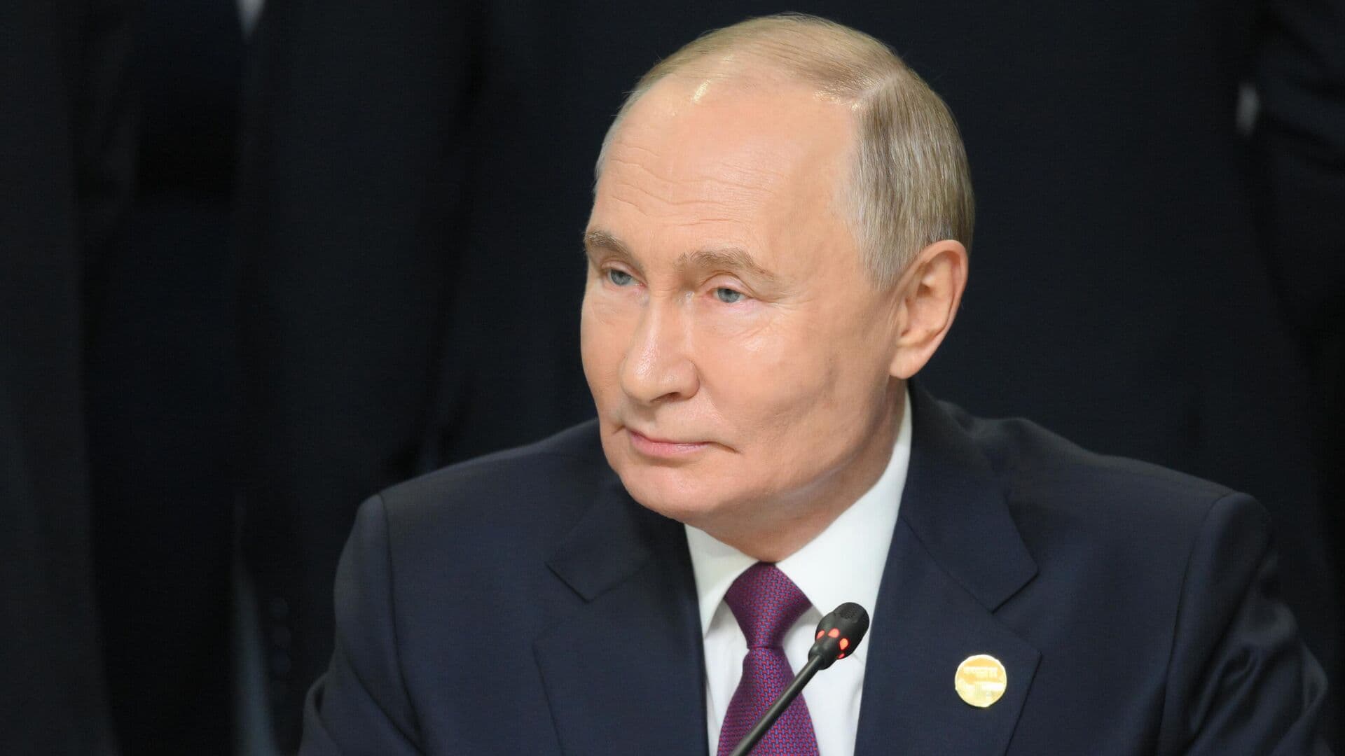 Путин объявил благодарность коллективу "Москонцерта"