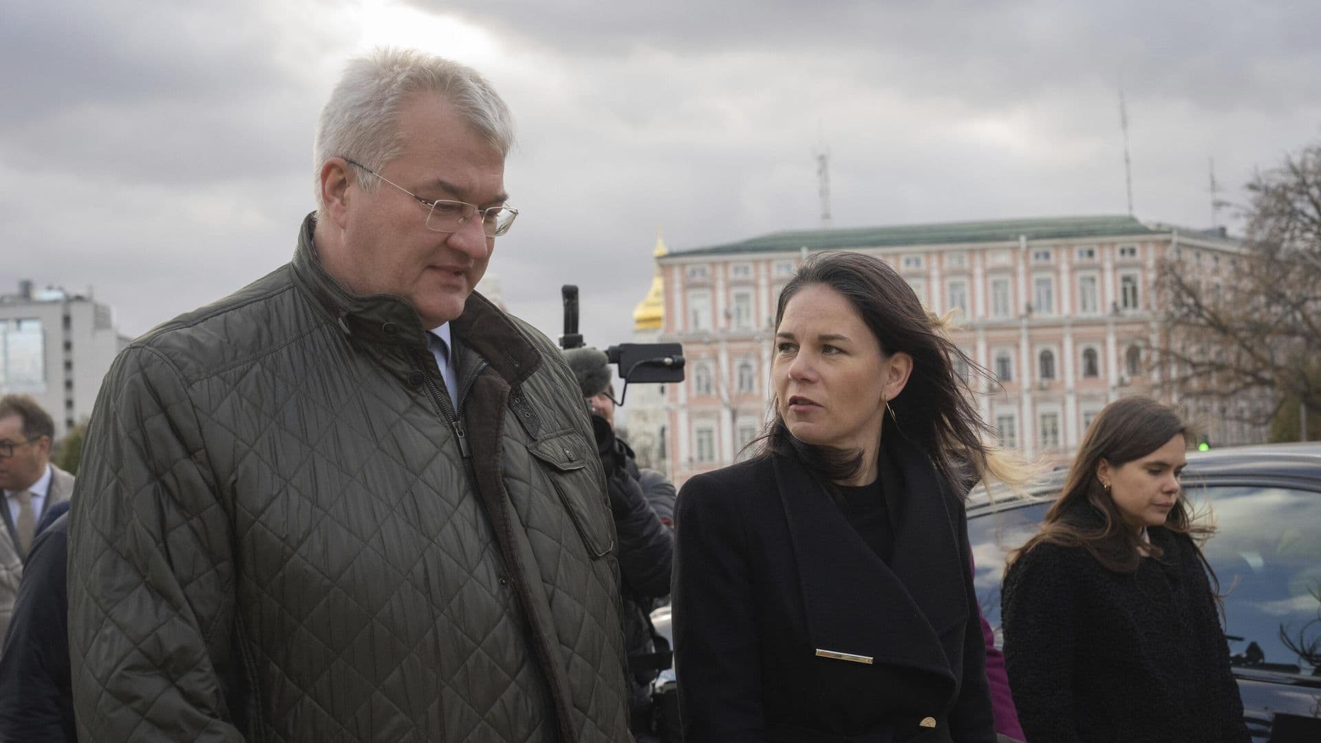 Глава МИД Украины выдвинул наглое требование после удара ВС России