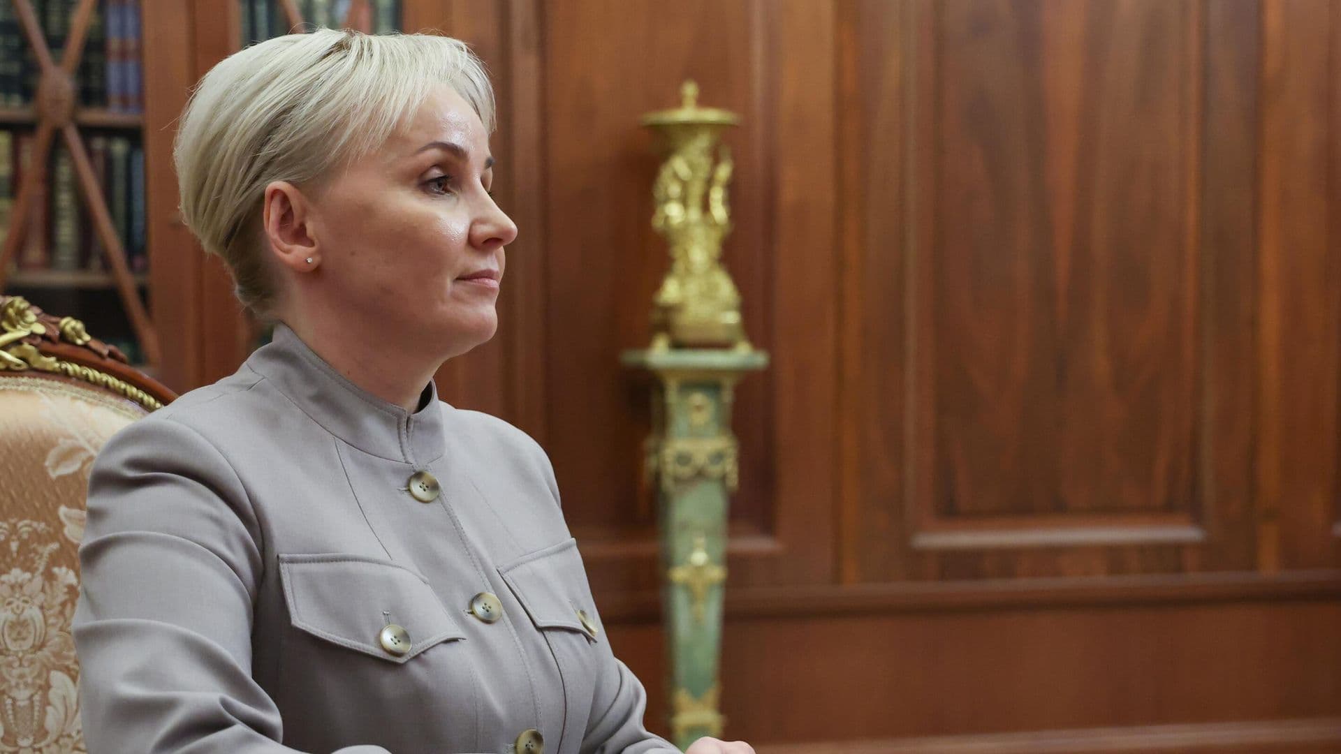 Губернатор ЕАО проголосовала на выборах в ГД и в краевое заксобрание