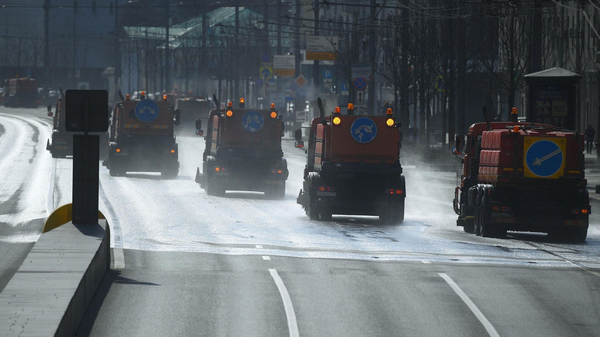 В Москве промоют дороги и тротуары со специальным шампунем