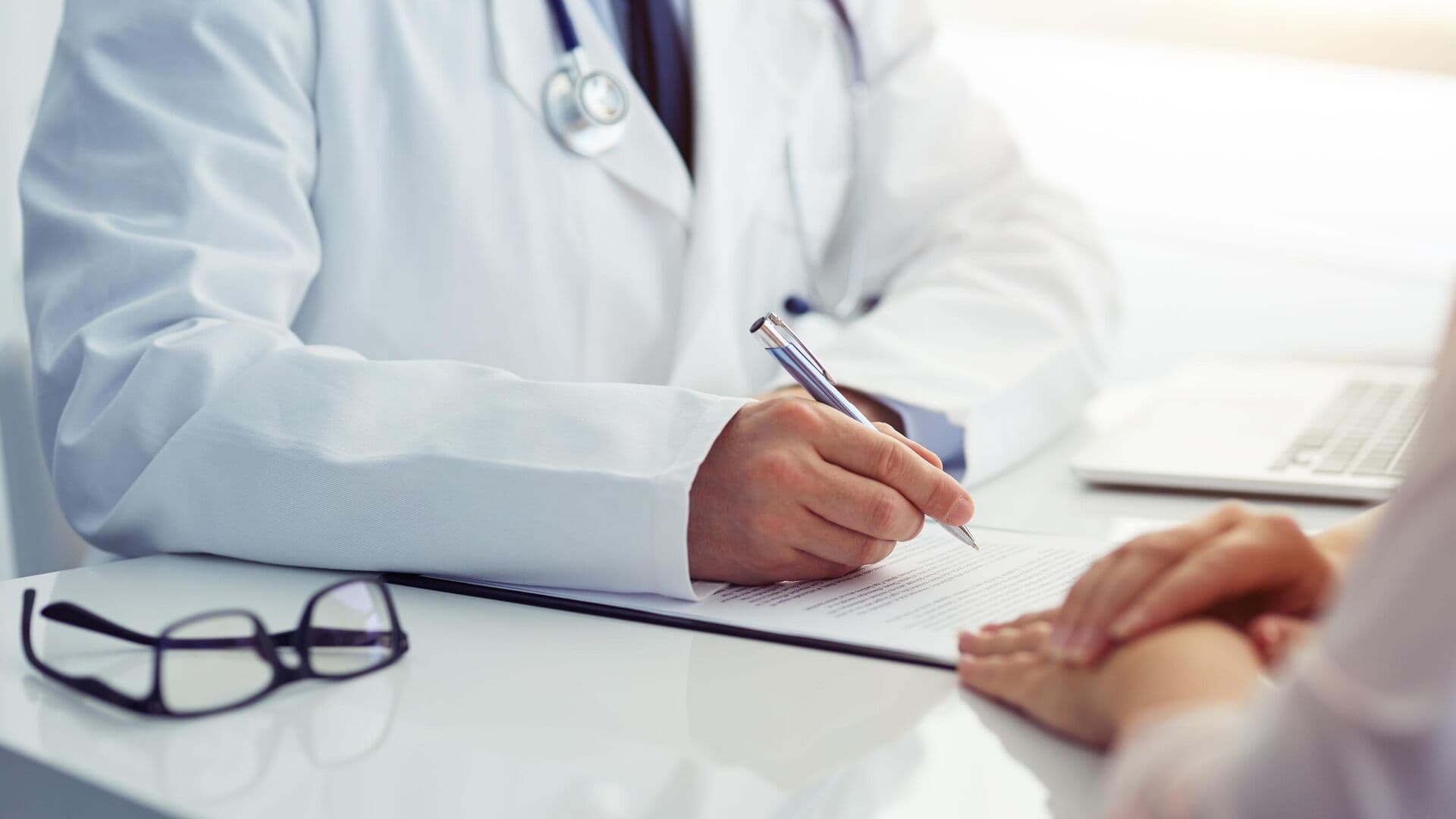 На Украине врачи подделывали призывникам анализы на ВИЧ для снятия с учета