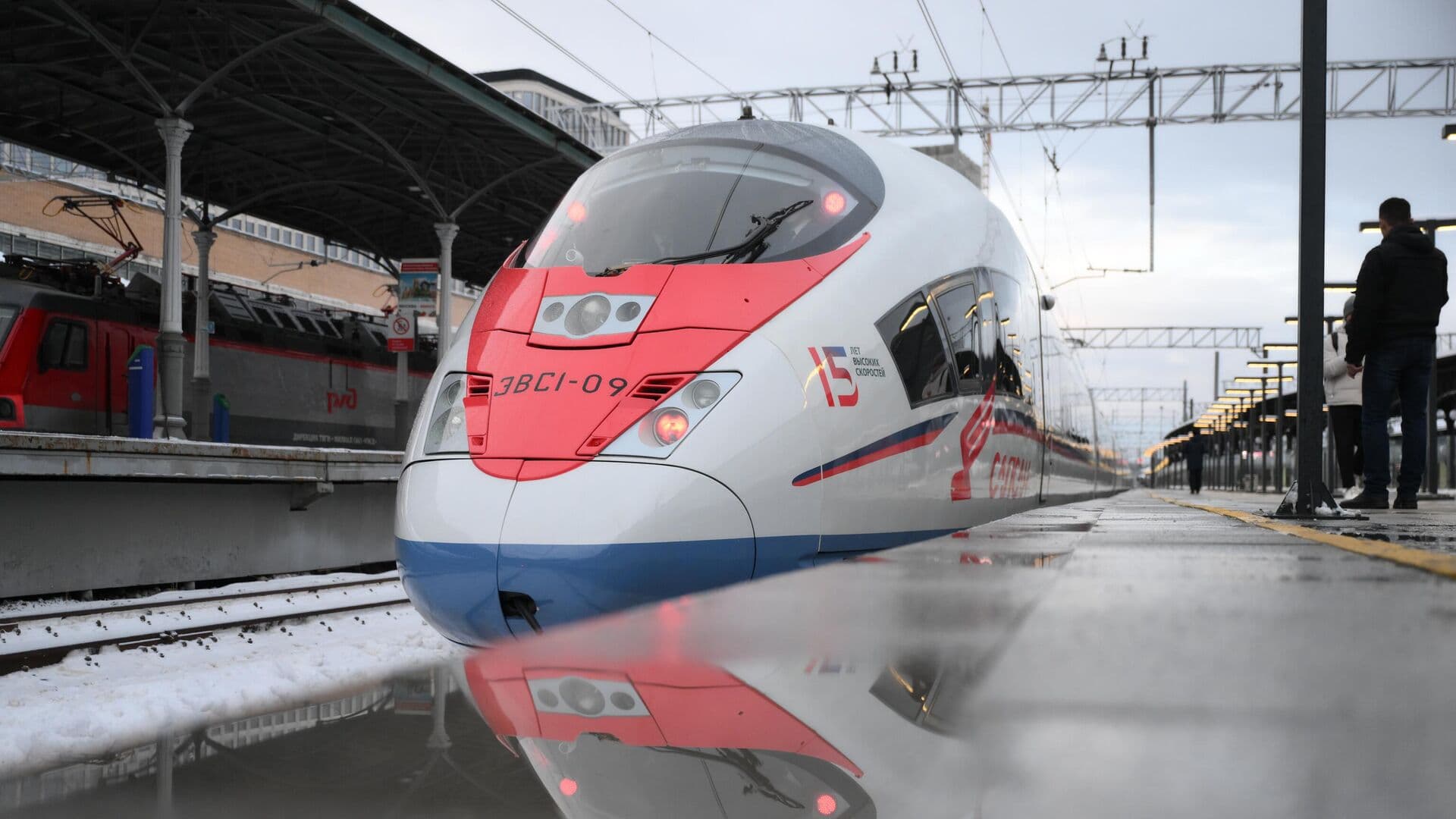 ОЖД сообщила о задержке четырех поездов "Сапсан"