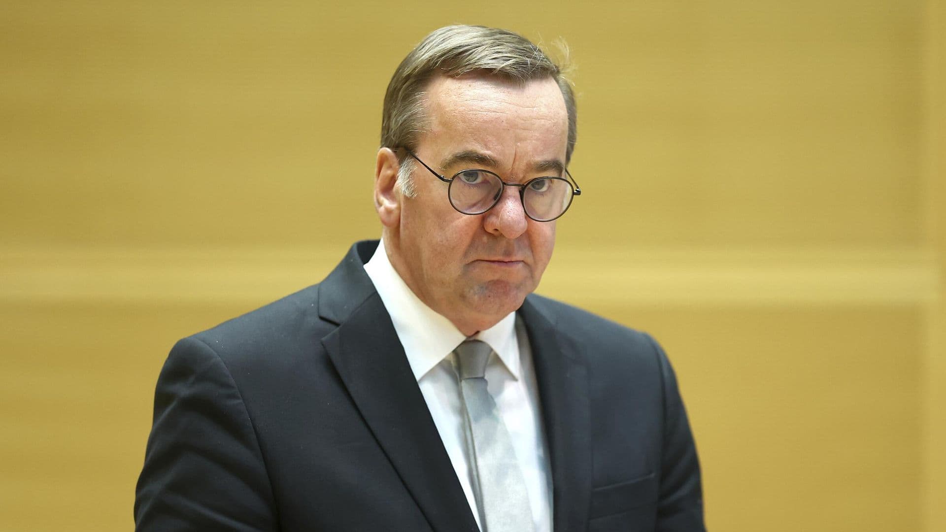 Германия не откажется от американских систем вооружений, заявил Писториус