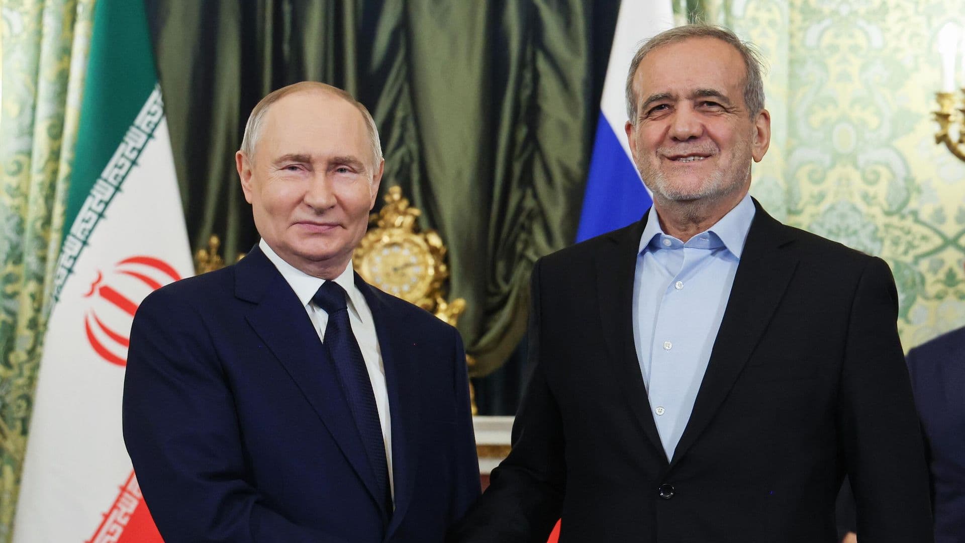 Пезешкиан хочет встретиться с Путиным на саммите ШОС, сообщил посол Ирана