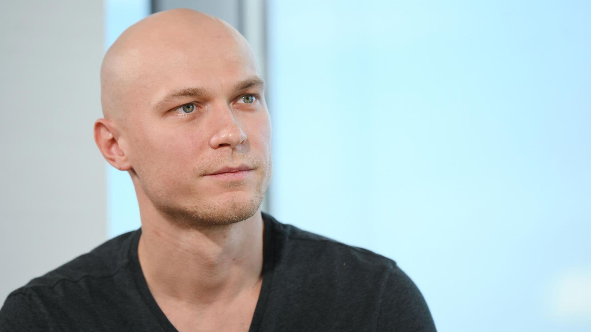 Режиссер Рыбников рассказал, как Юра Борисов скрывался от фанатов