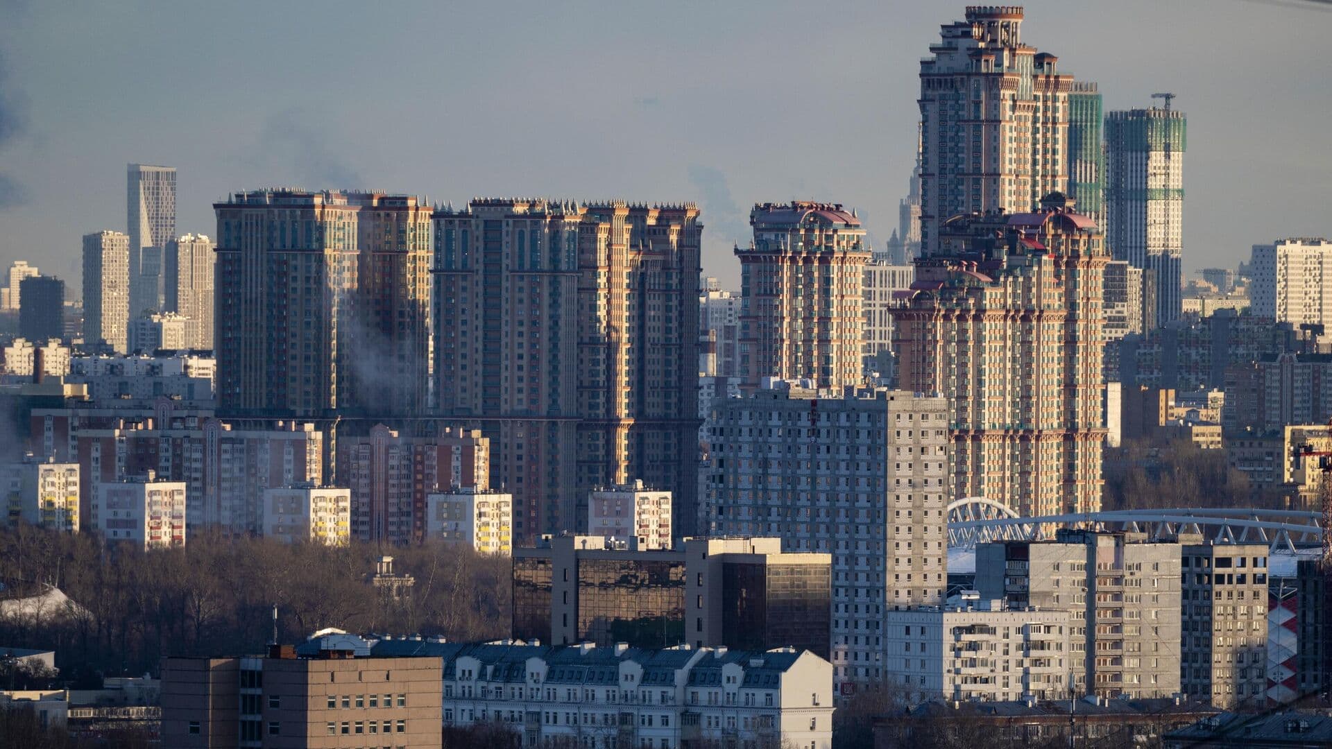 В Москве заменили системы электроснабжения в 400 домах в 2025 году