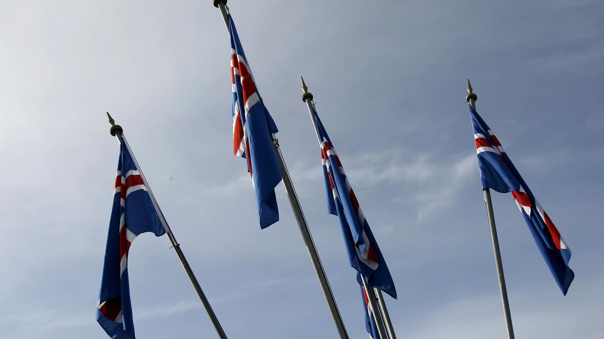 Исландия хочет ускорить референдум о вступлении в ЕС, пишет Politico