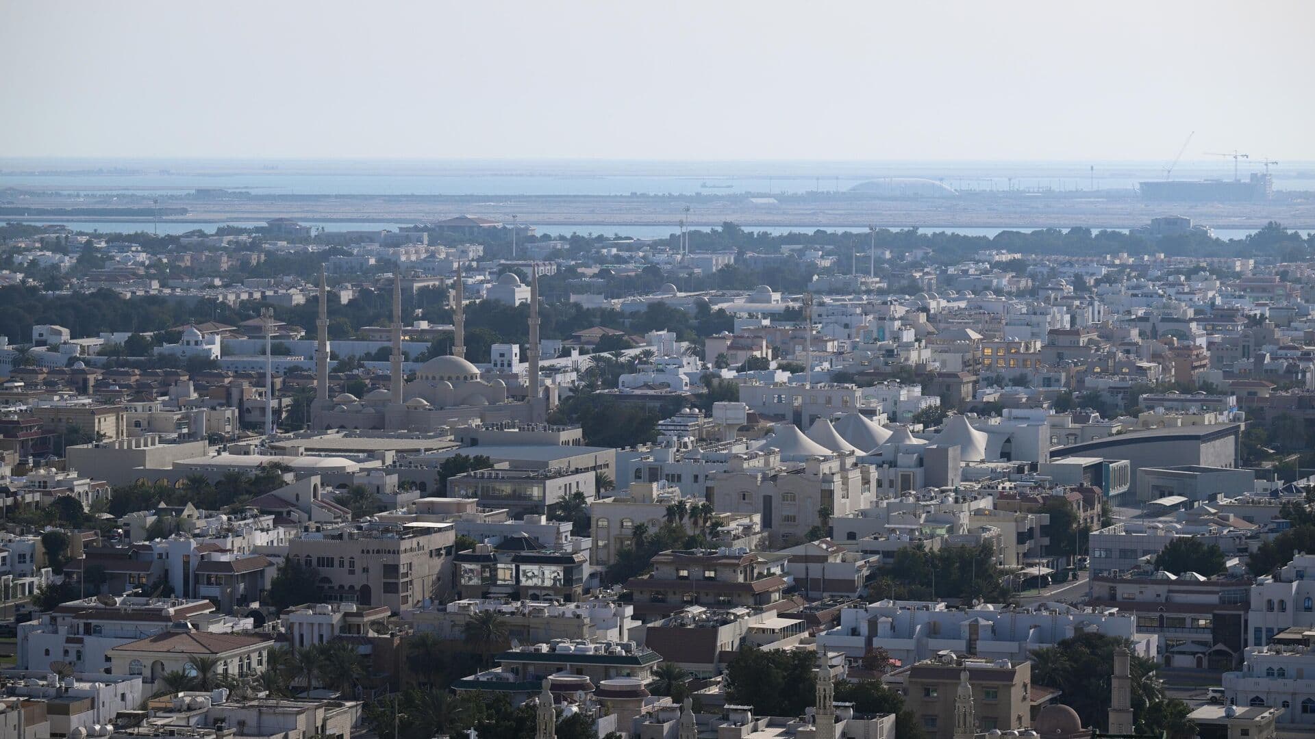 Компания из ОАЭ сообщила о серьезном ущербе своему заводу в Абу-Даби