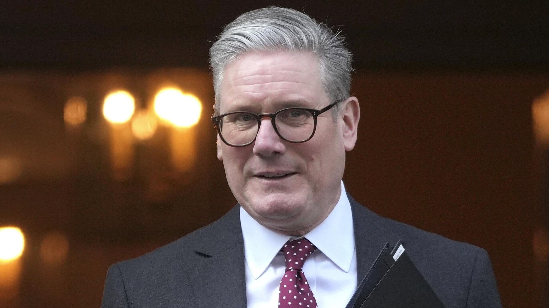 СМИ: Британия отказалась направлять военные корабли в Ормузский пролив