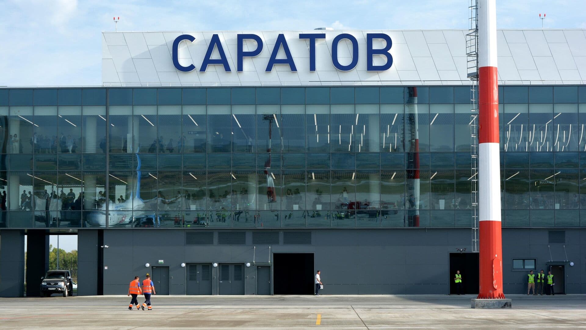 В аэропортах Пензы и Саратова ввели временные ограничения